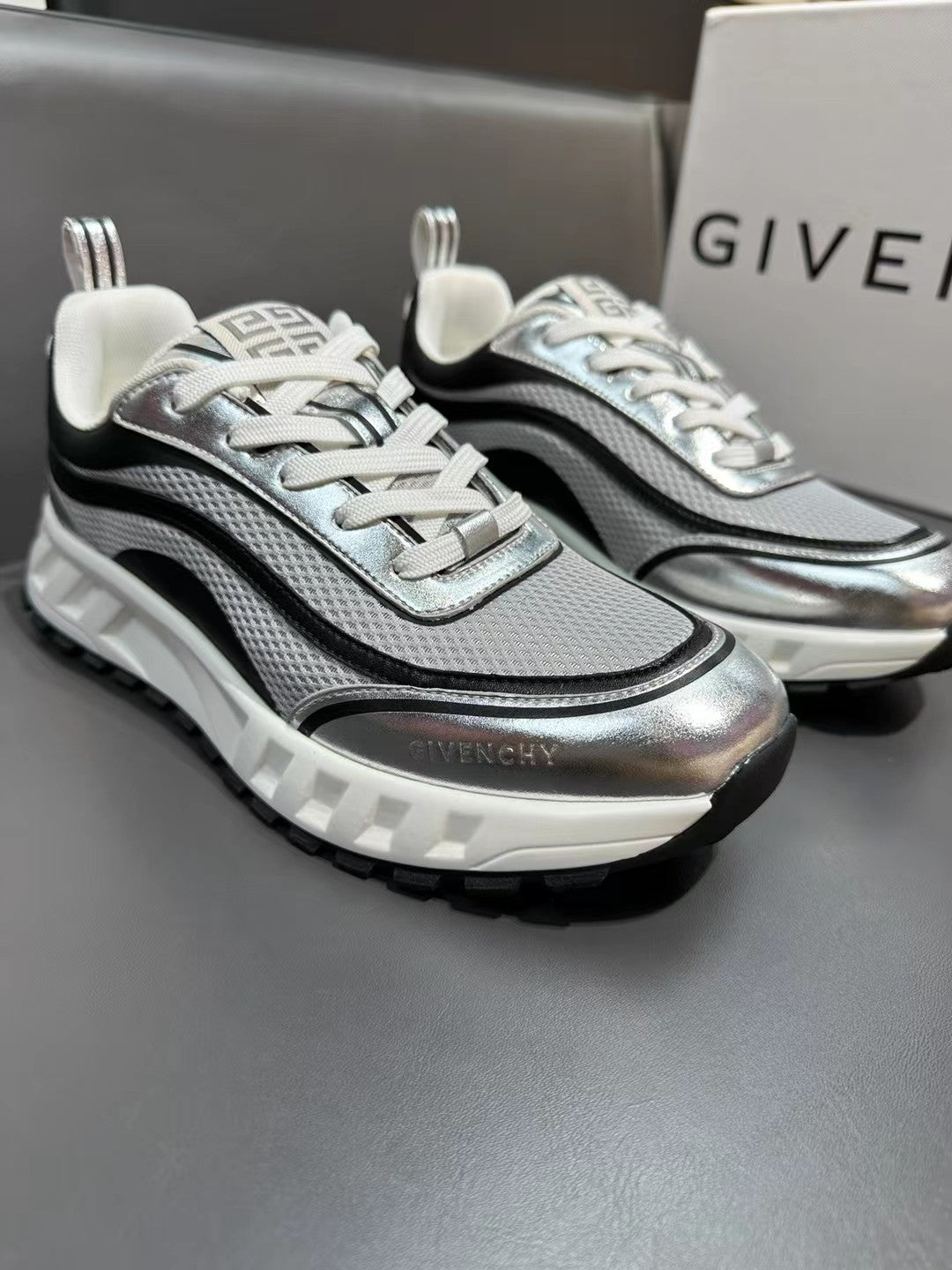 GIVENCHY 095-shoes