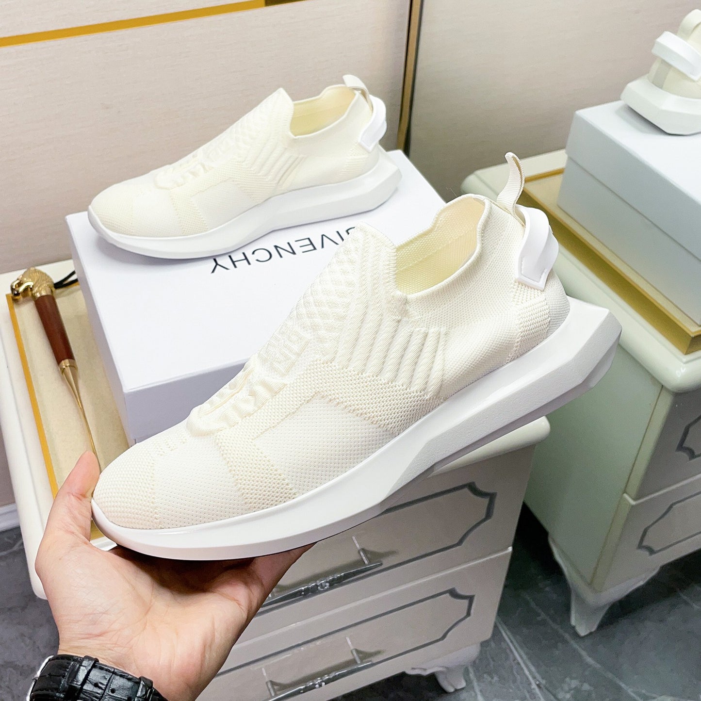 GIVENCHY 100-shoes