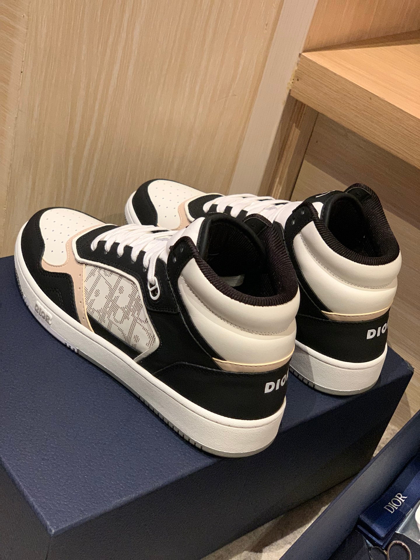 DIOR-058shoes