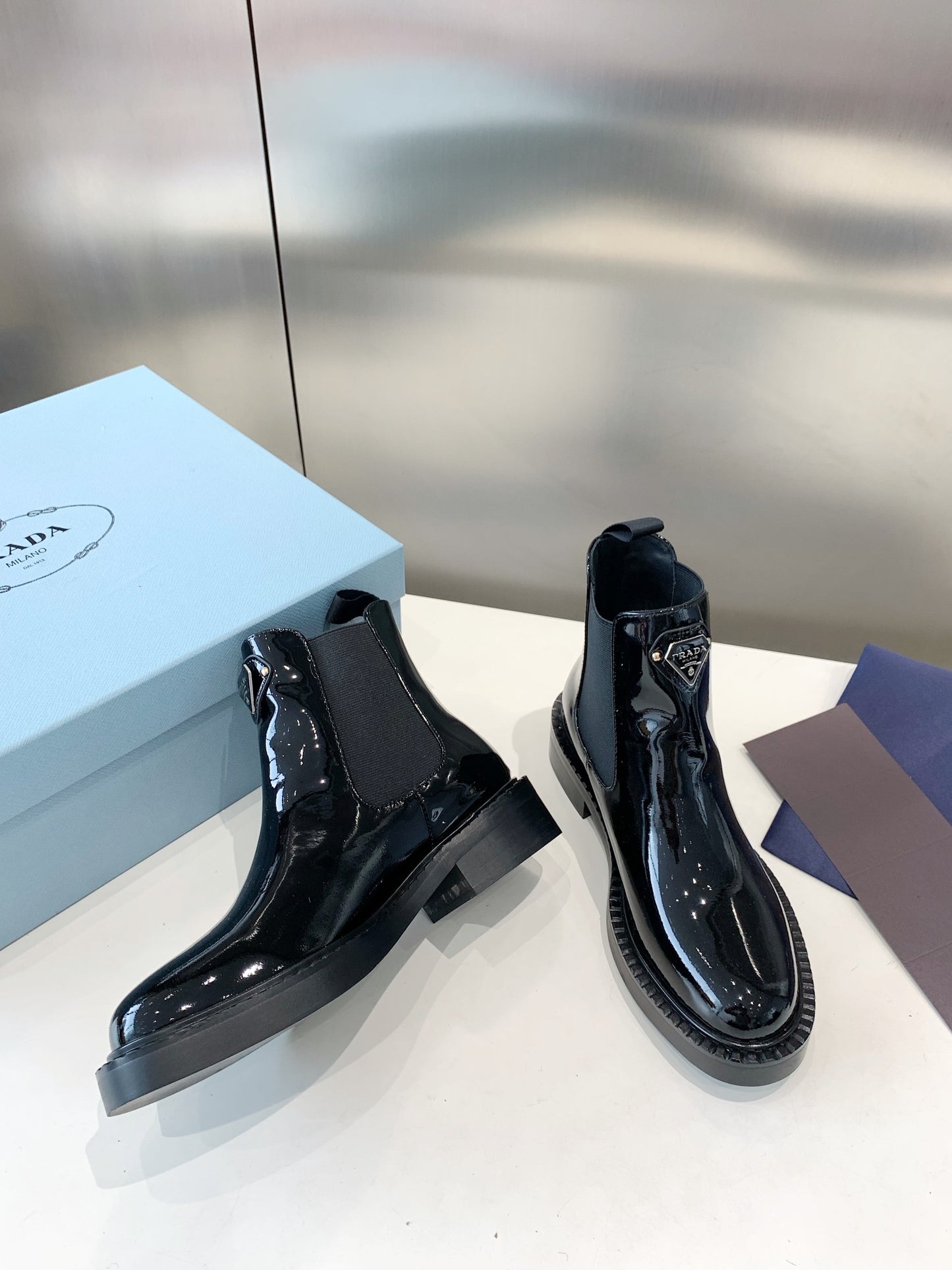 PRADA-003Shoes