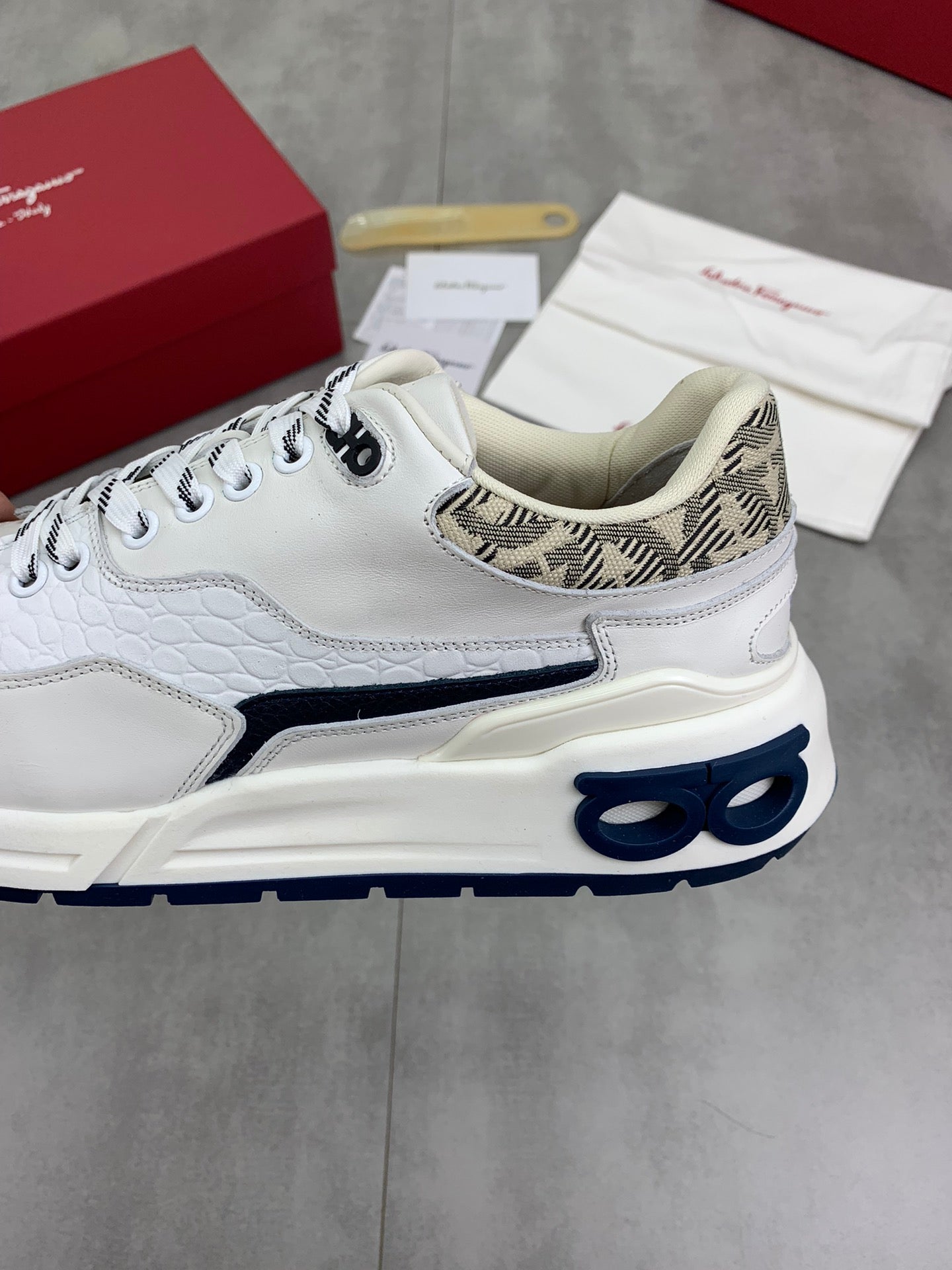 Ferragamo-015Shoes