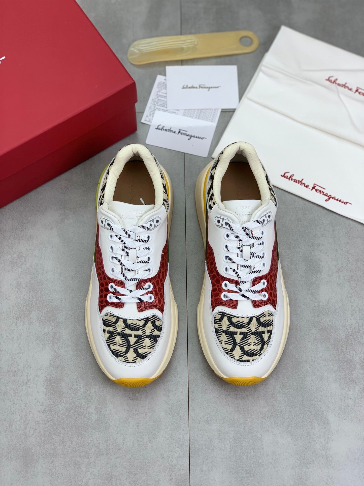 Ferragamo-016Shoes