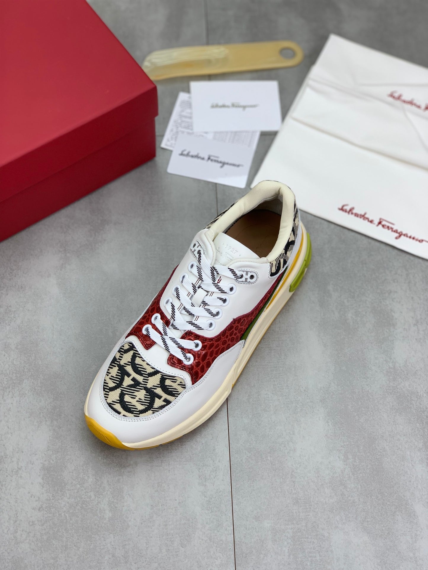 Ferragamo-016Shoes