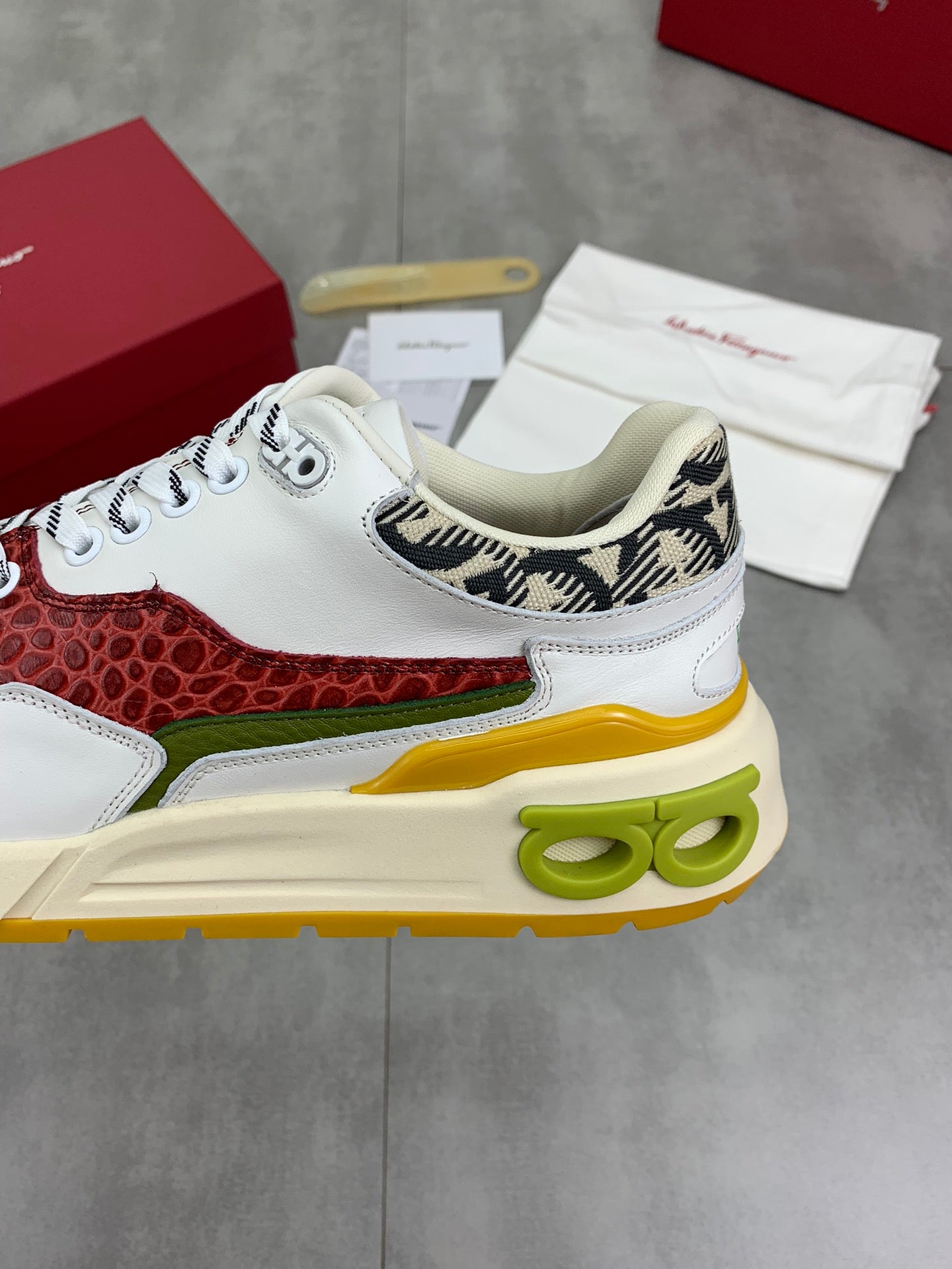Ferragamo-016Shoes