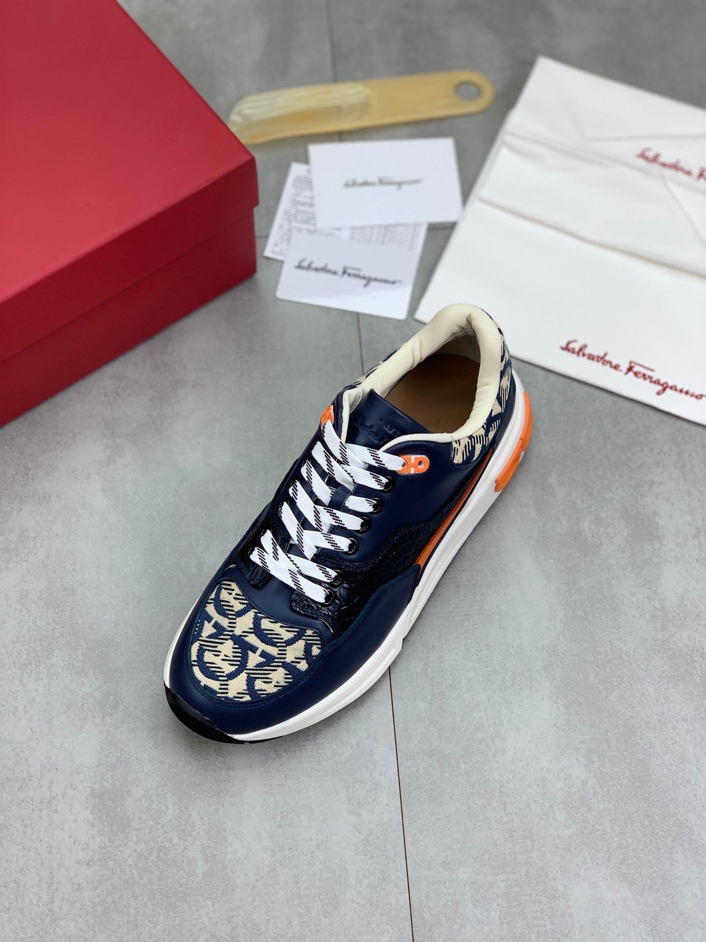Ferragamo-018Shoes