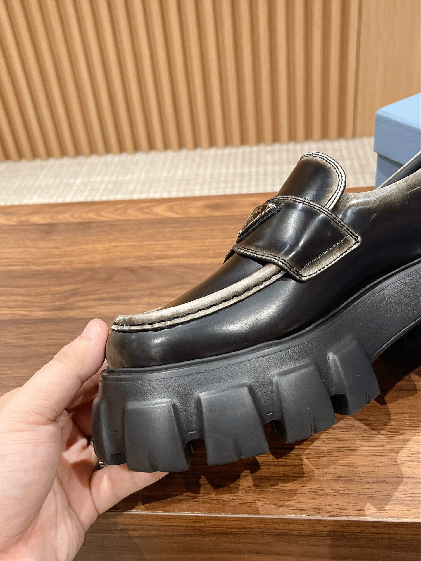 PRADA-004Shoes
