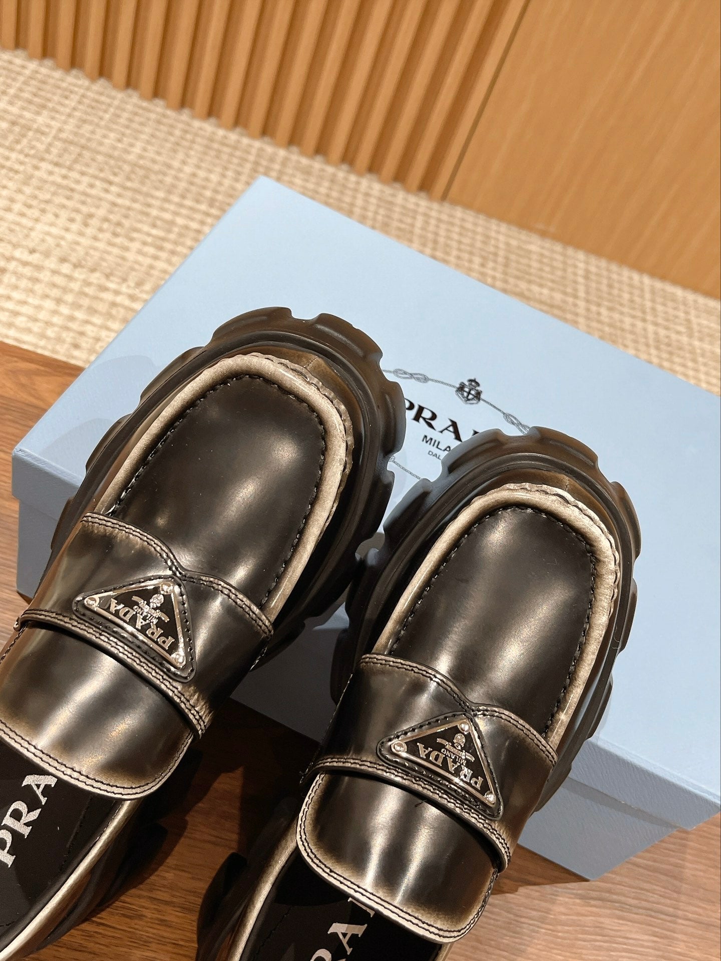 PRADA-004Shoes