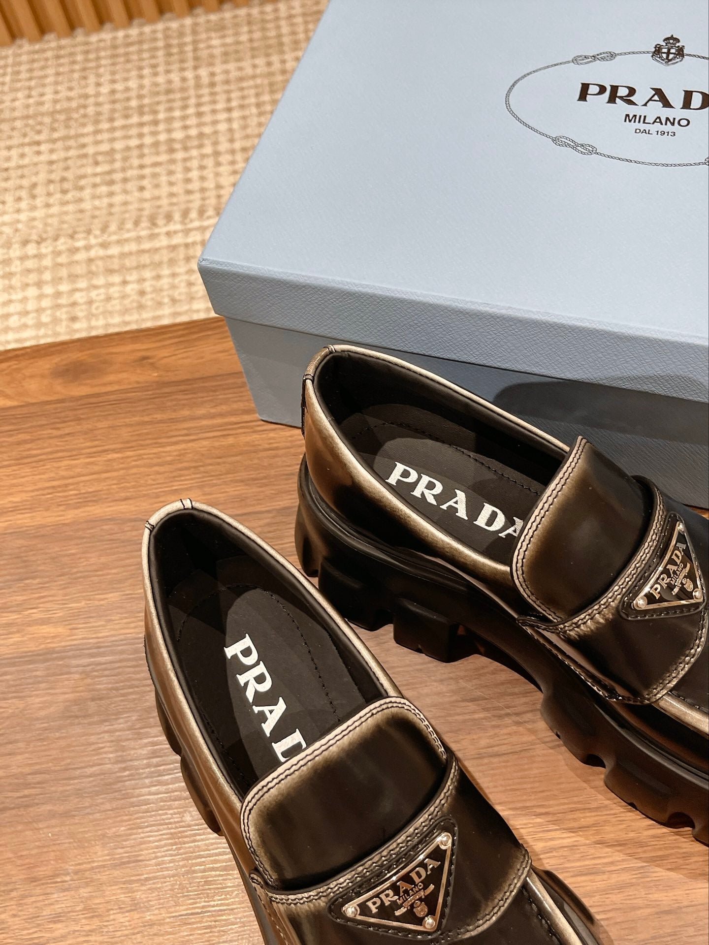PRADA-004Shoes