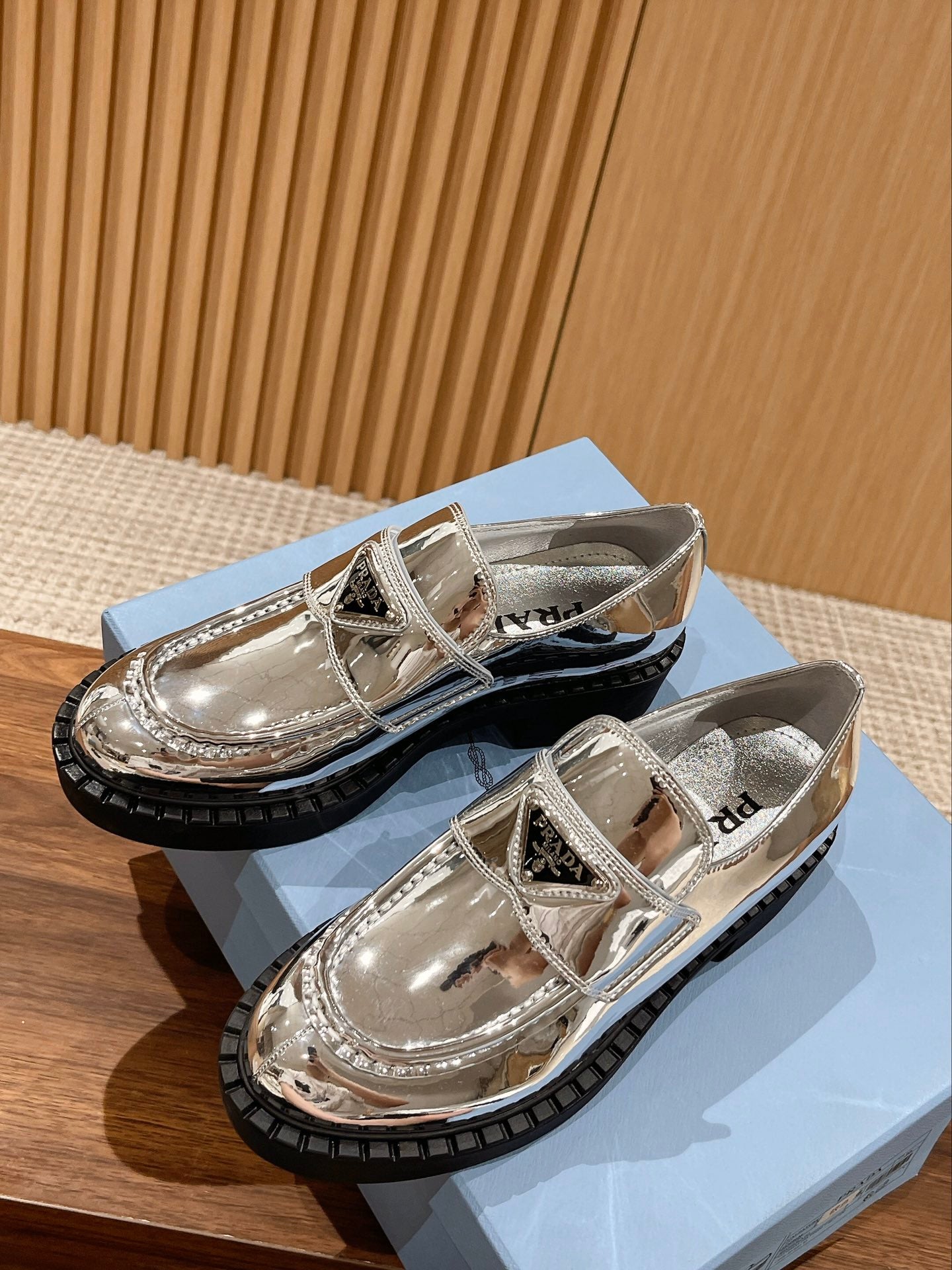 PRADA-005Shoes