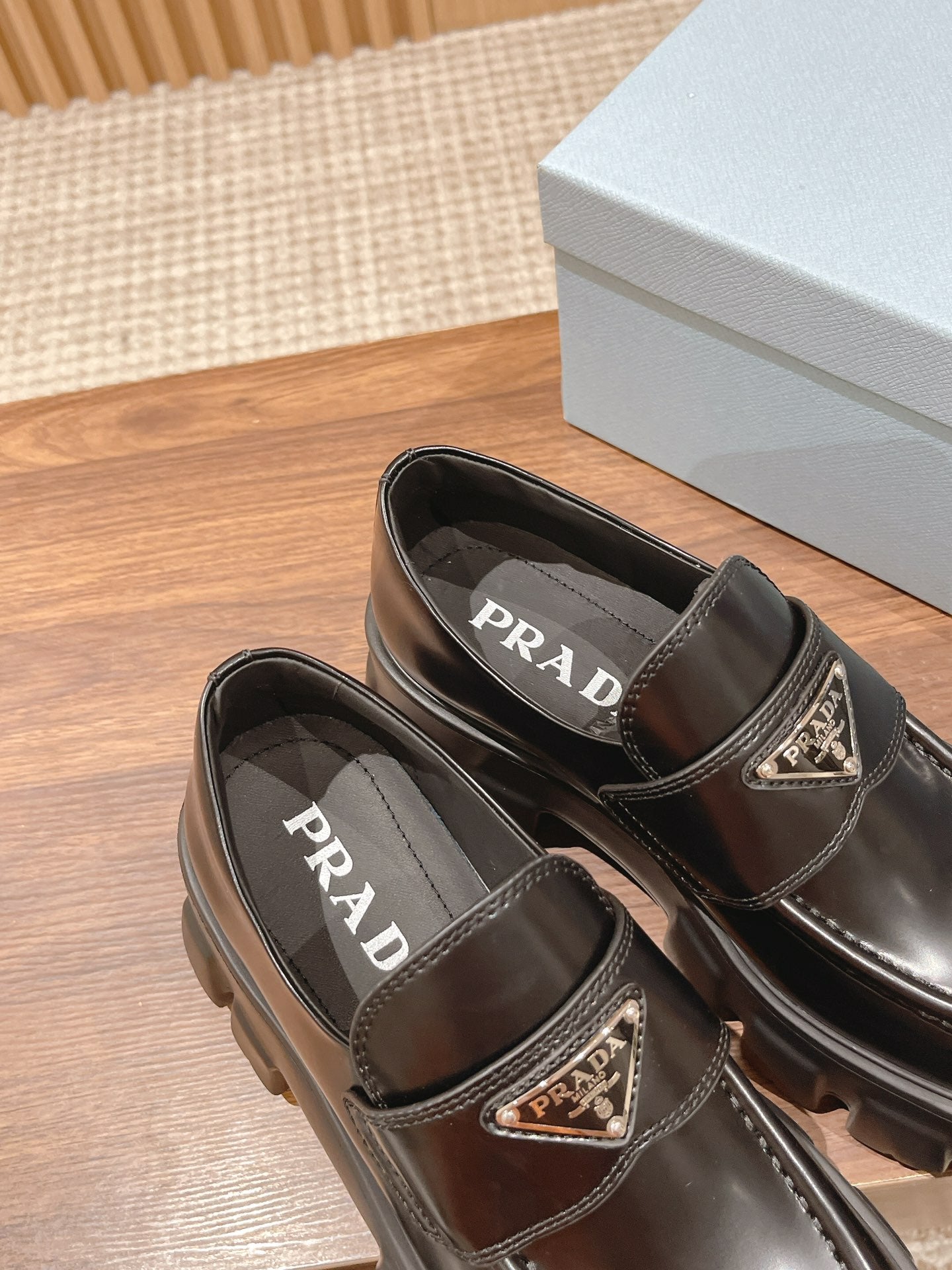 PRADA-007Shoes