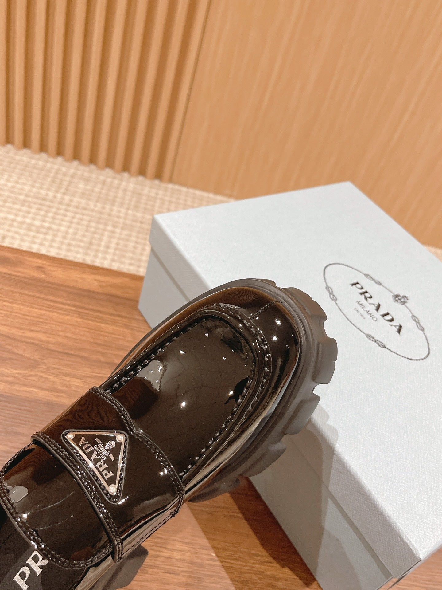 PRADA-008Shoes