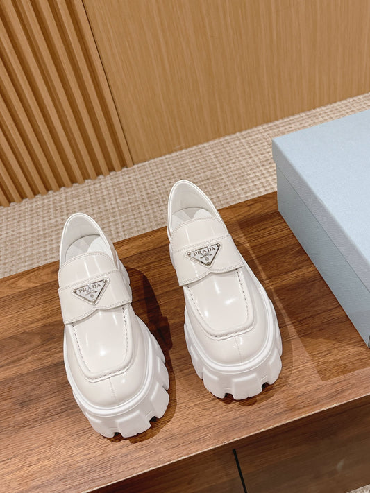 PRADA-009Shoes