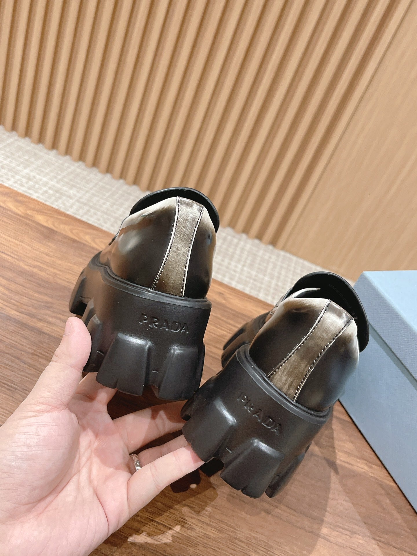 PRADA-010Shoes