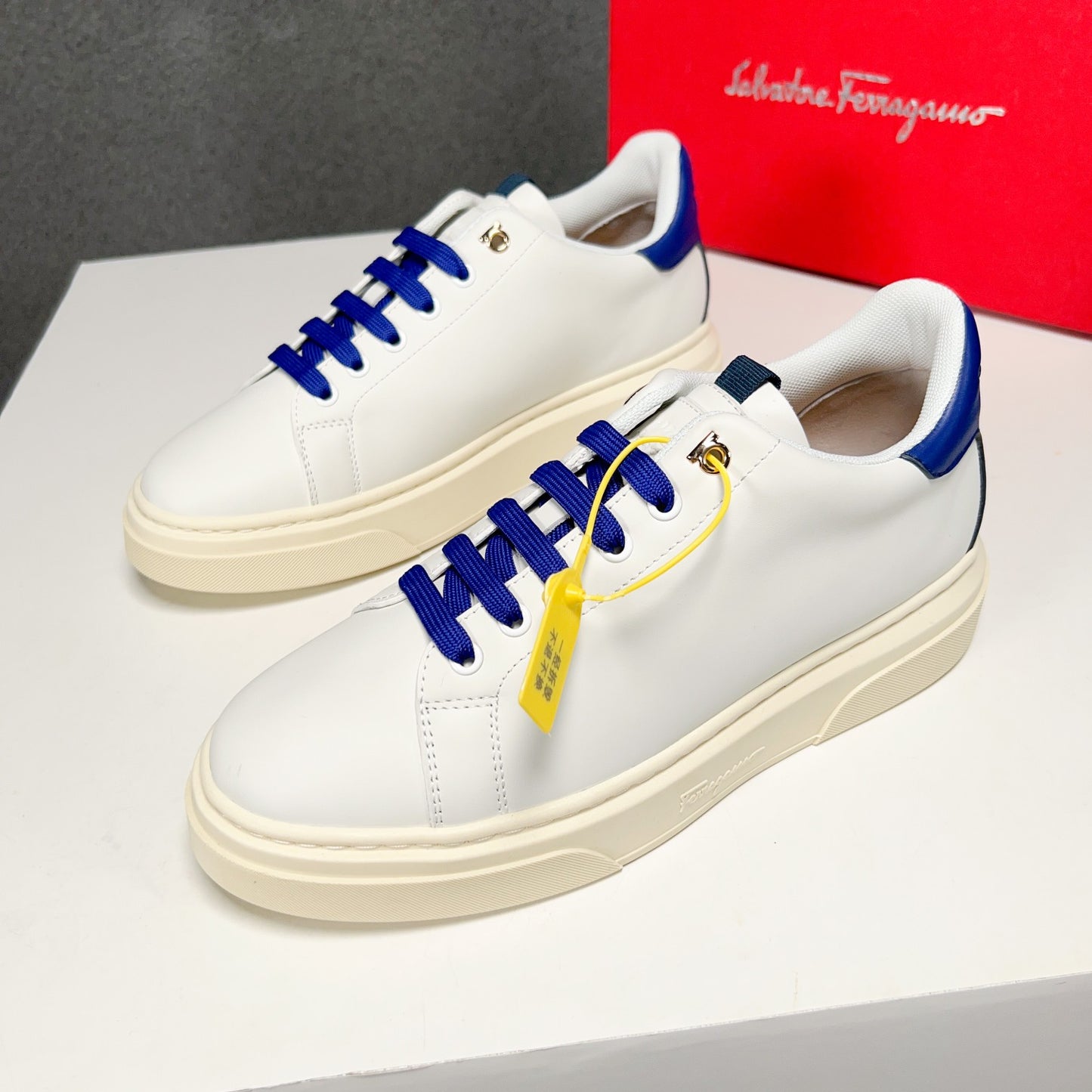 Ferragamo-030Shoes