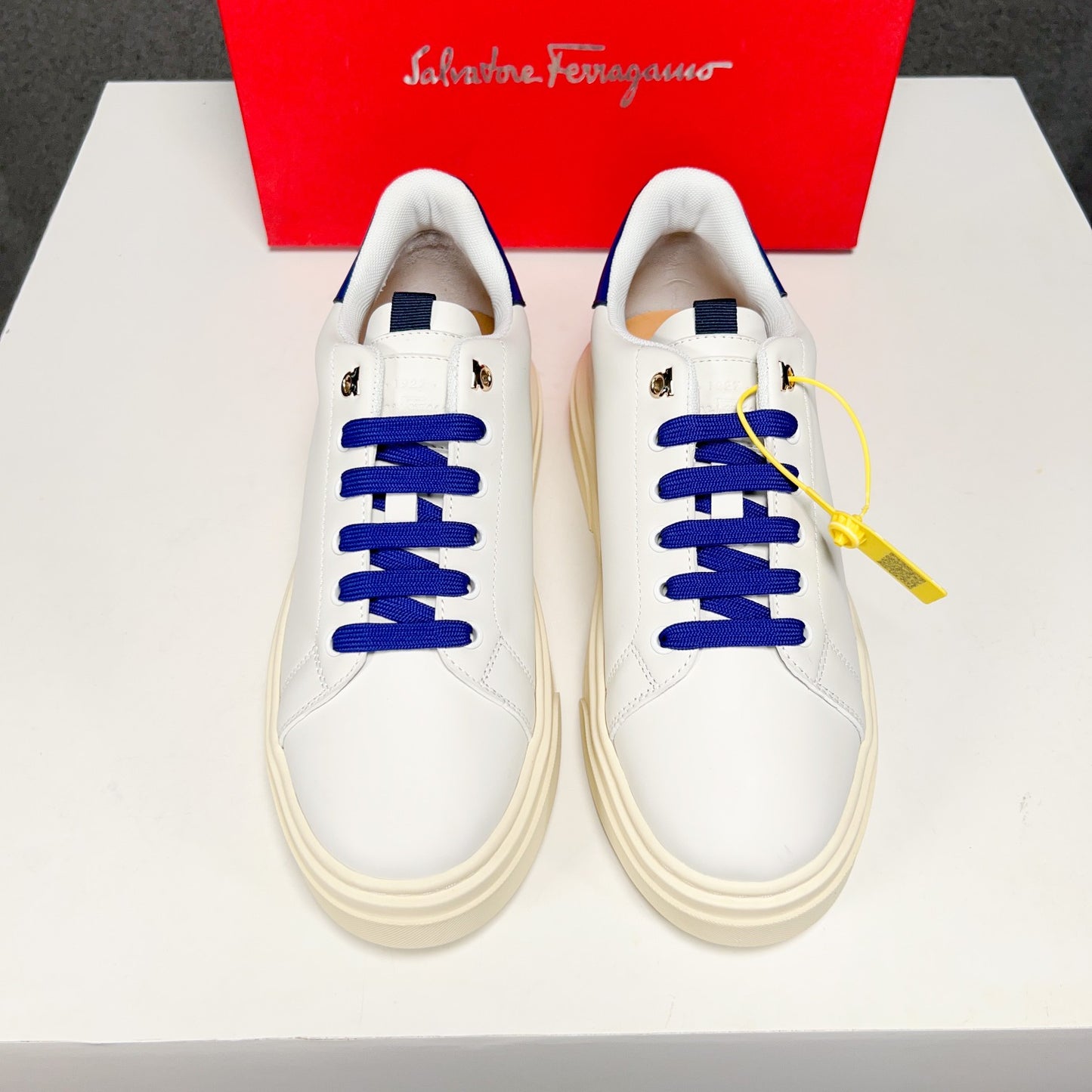 Ferragamo-030Shoes