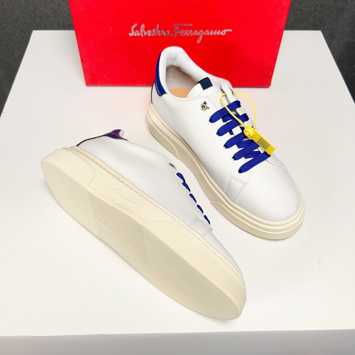 Ferragamo-030Shoes
