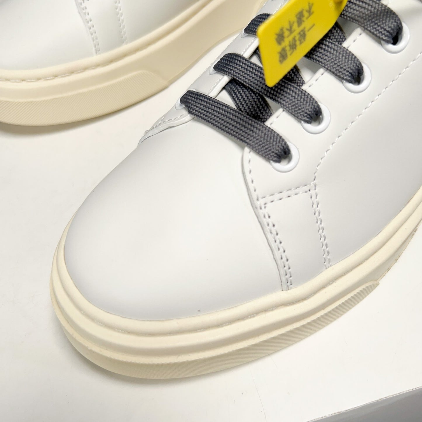 Ferragamo-032Shoes