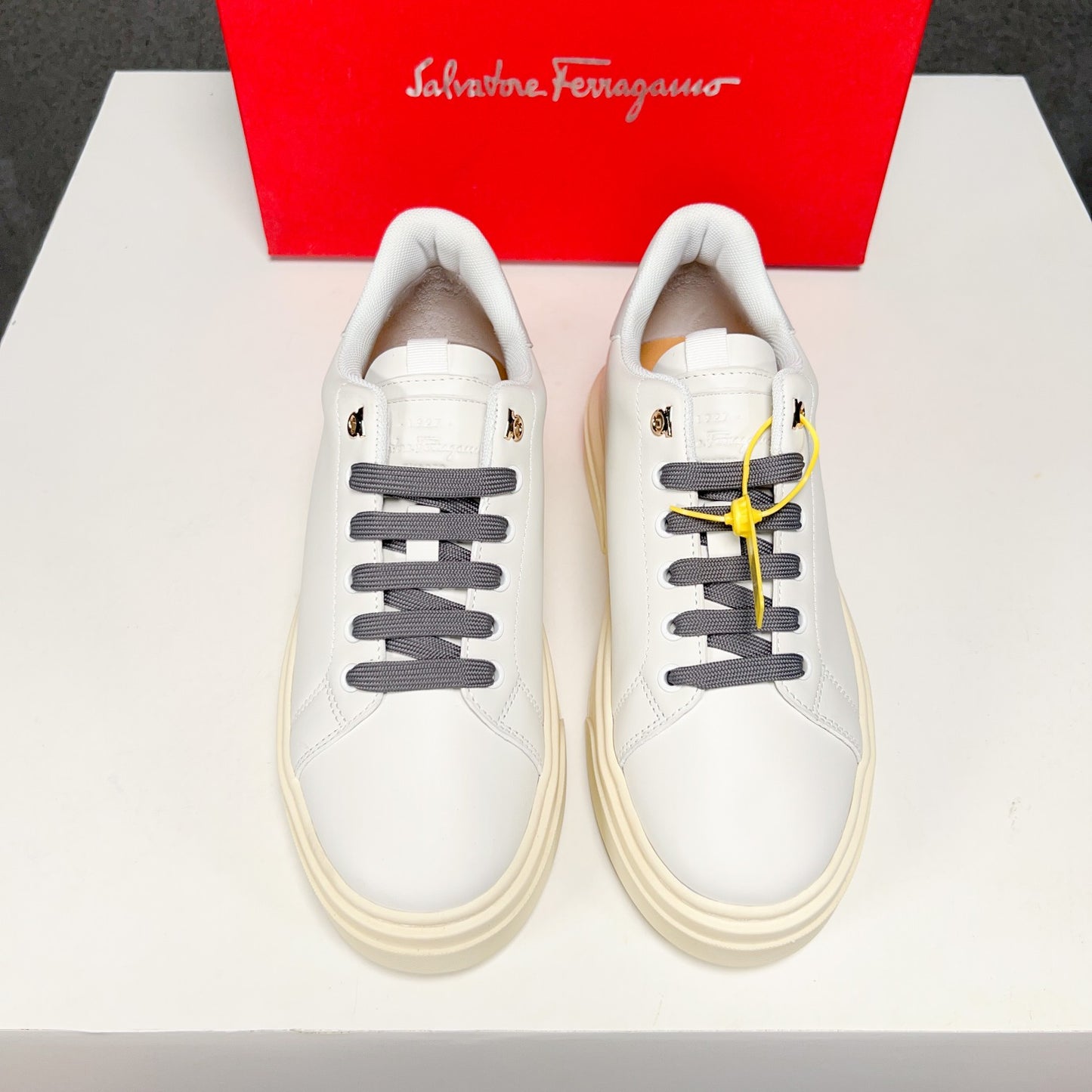 Ferragamo-032Shoes