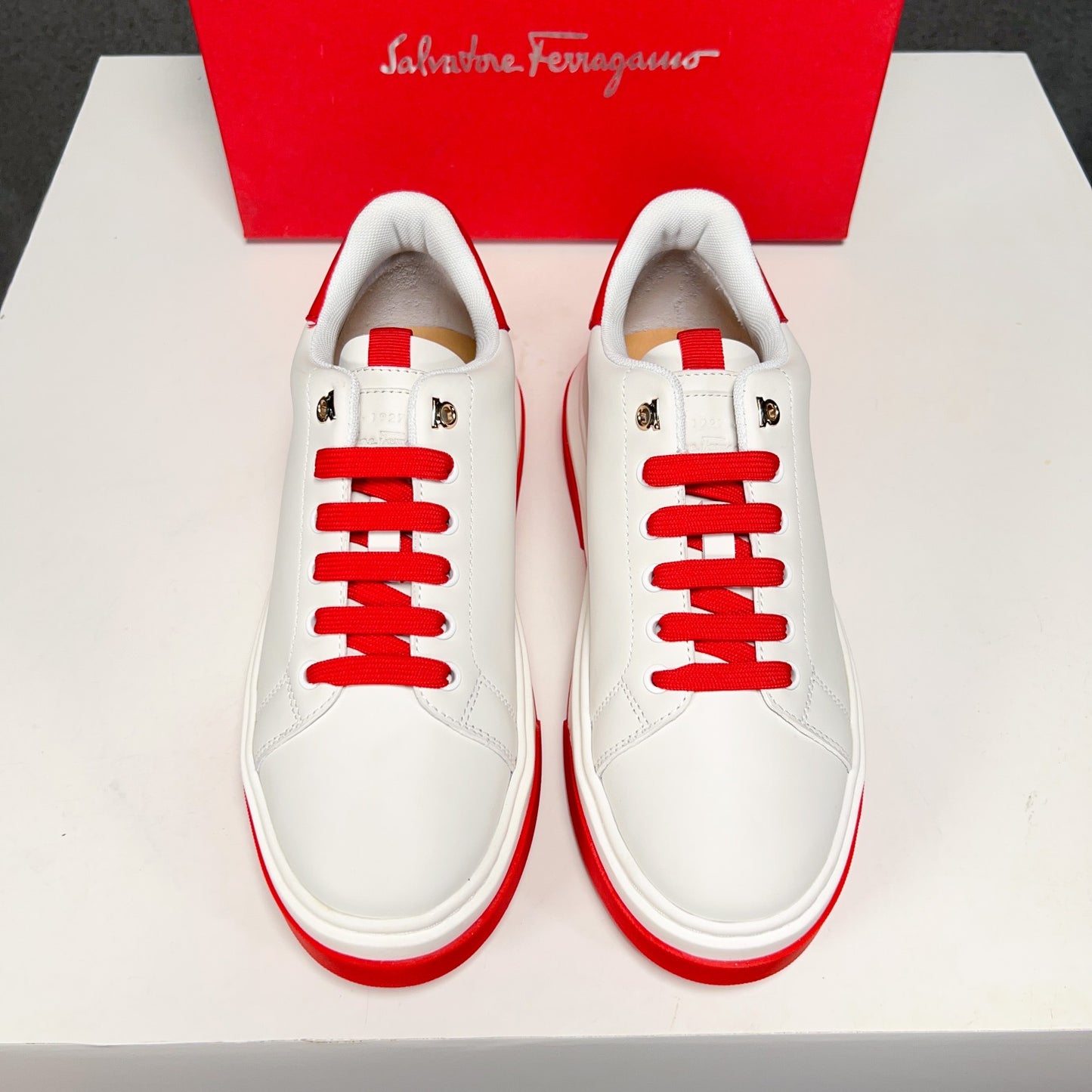 Ferragamo-034Shoes