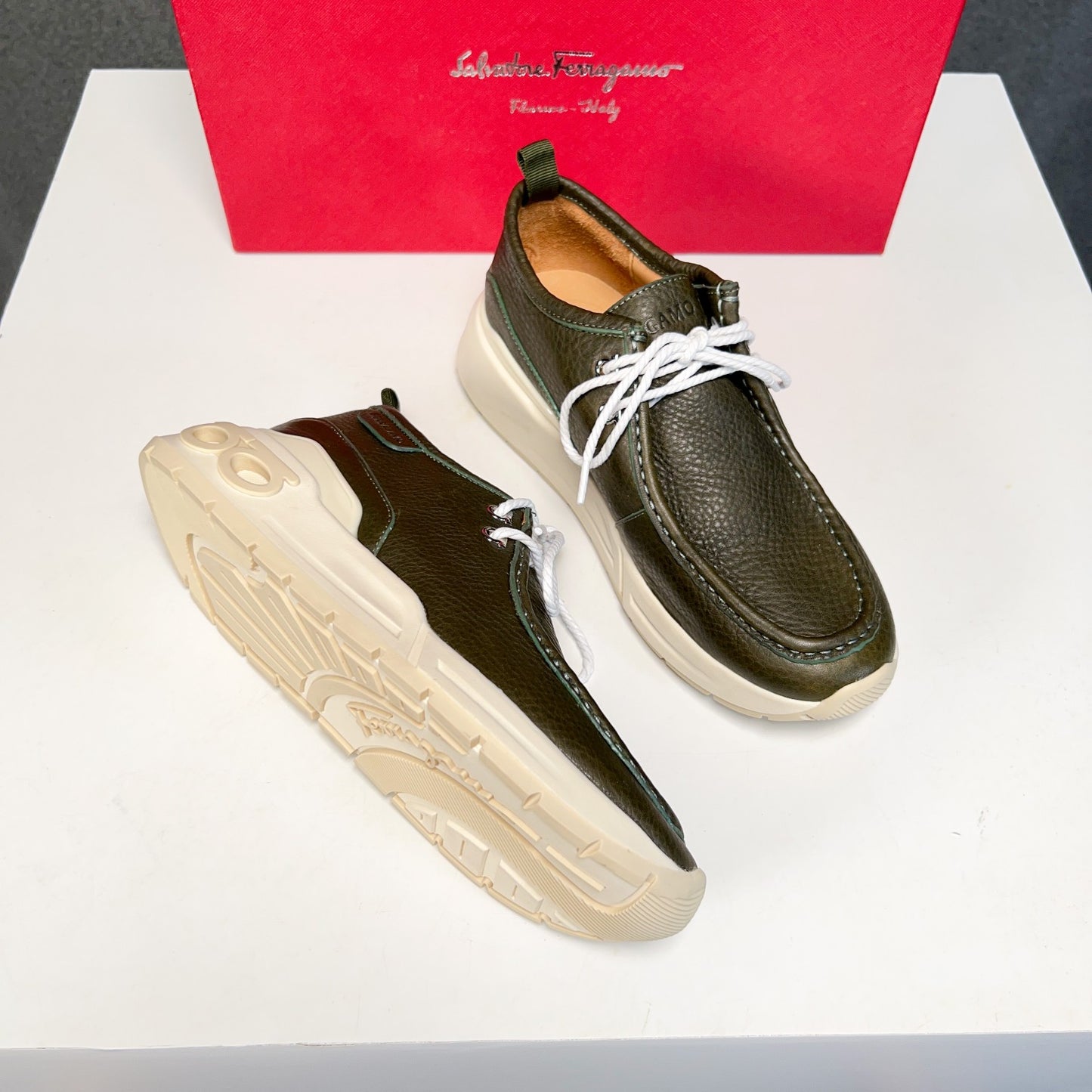Ferragamo-040Shoes