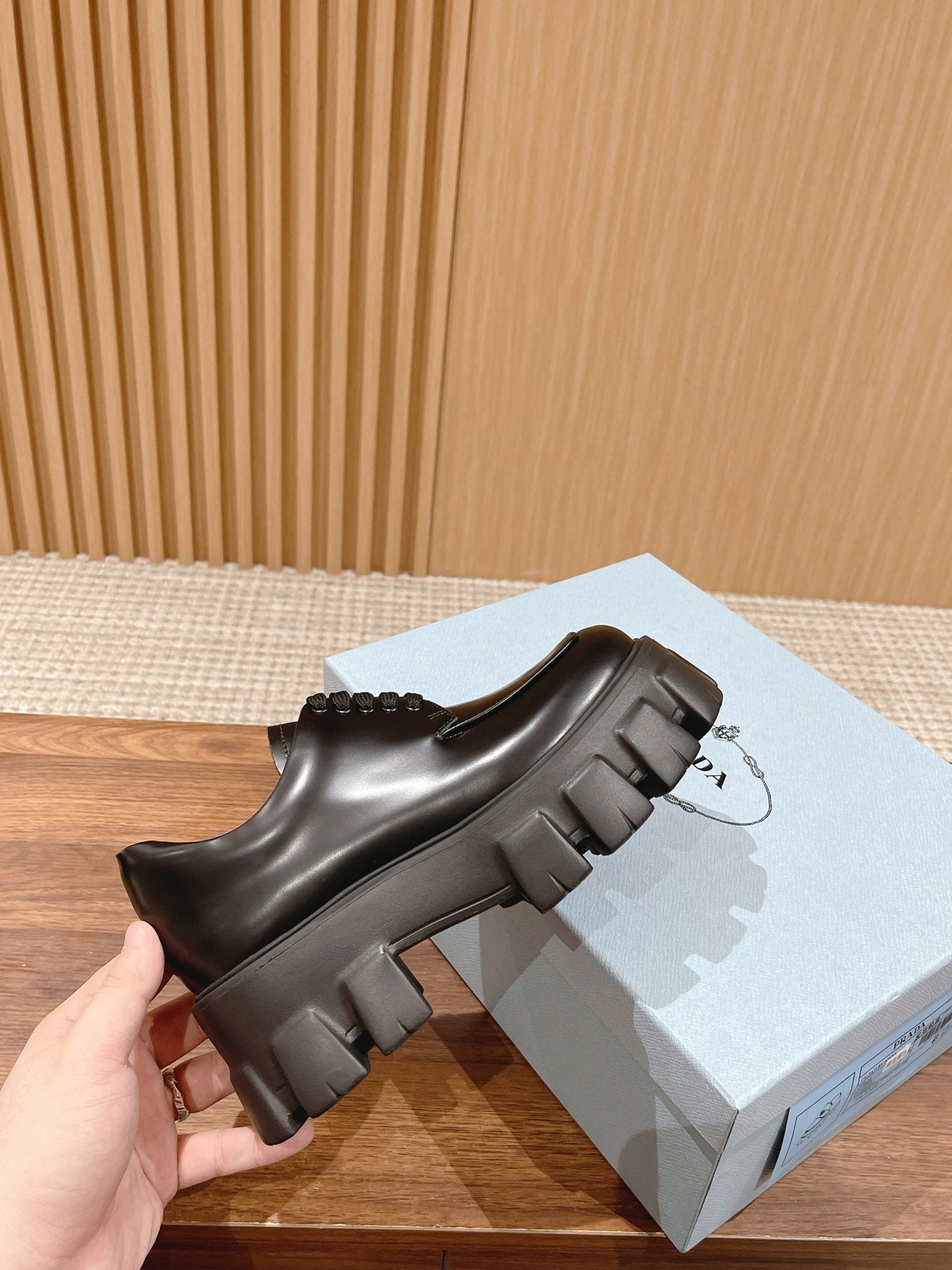 PRADA-011Shoes