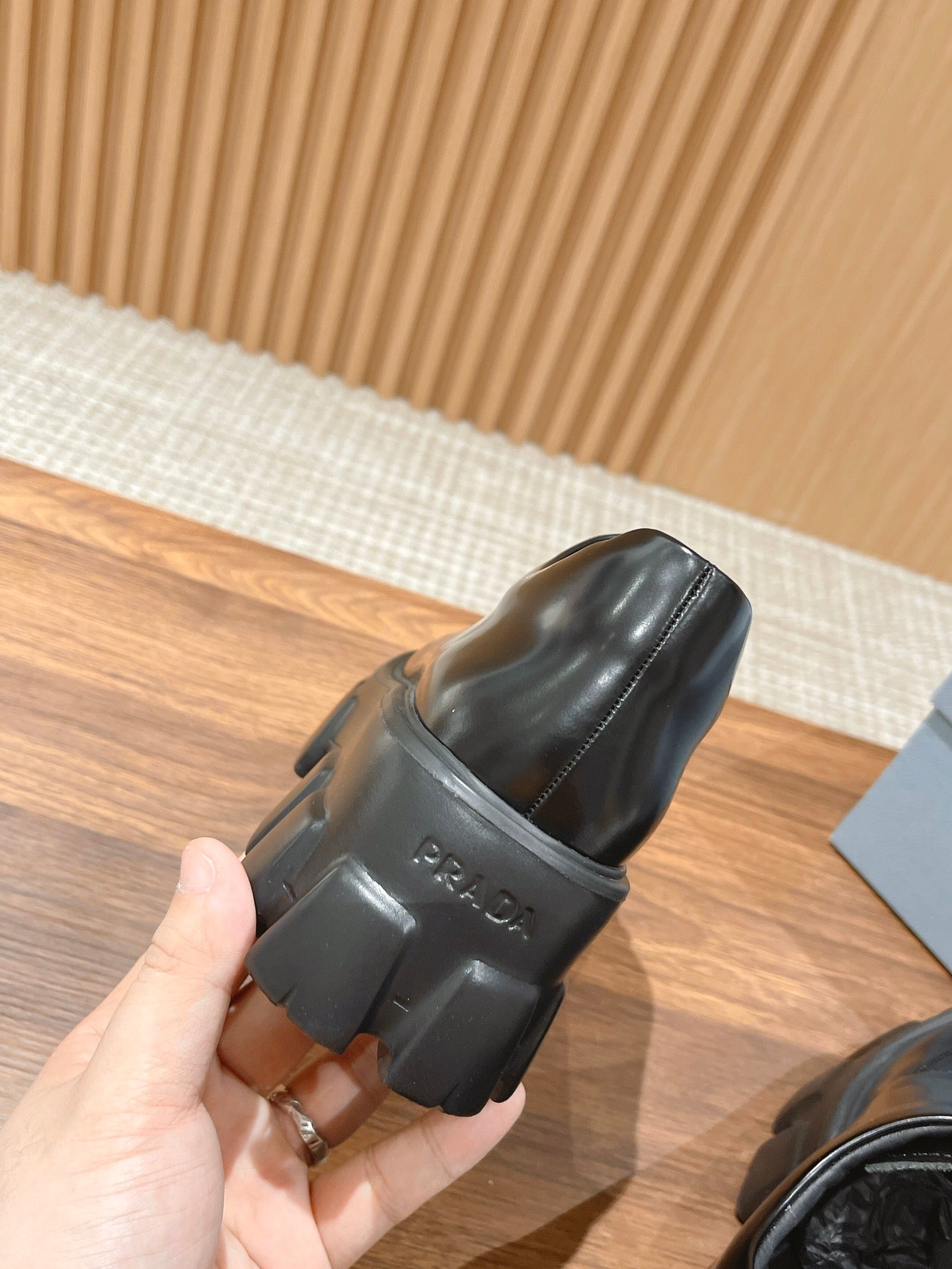 PRADA-011Shoes