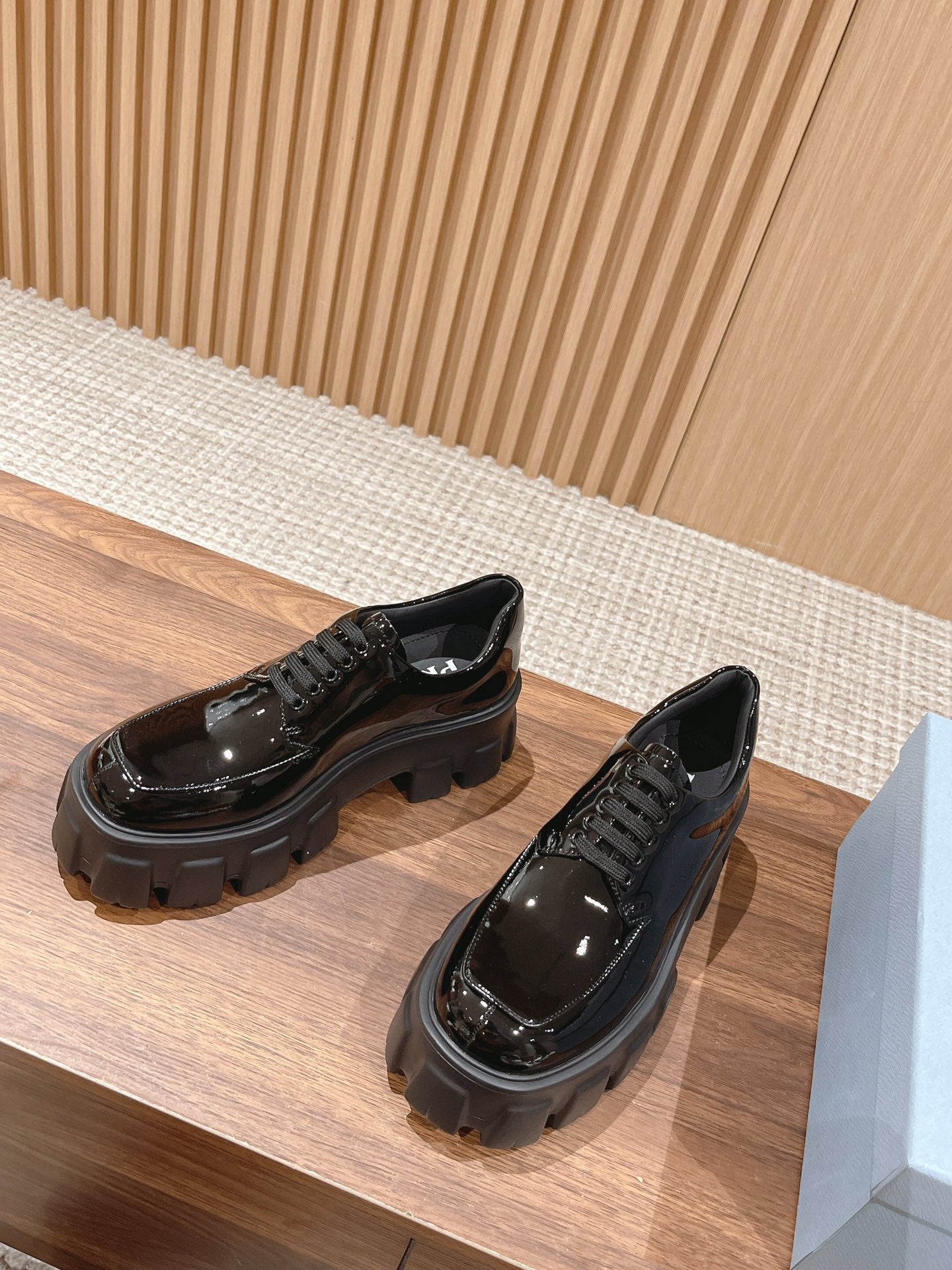 PRADA-012Shoes