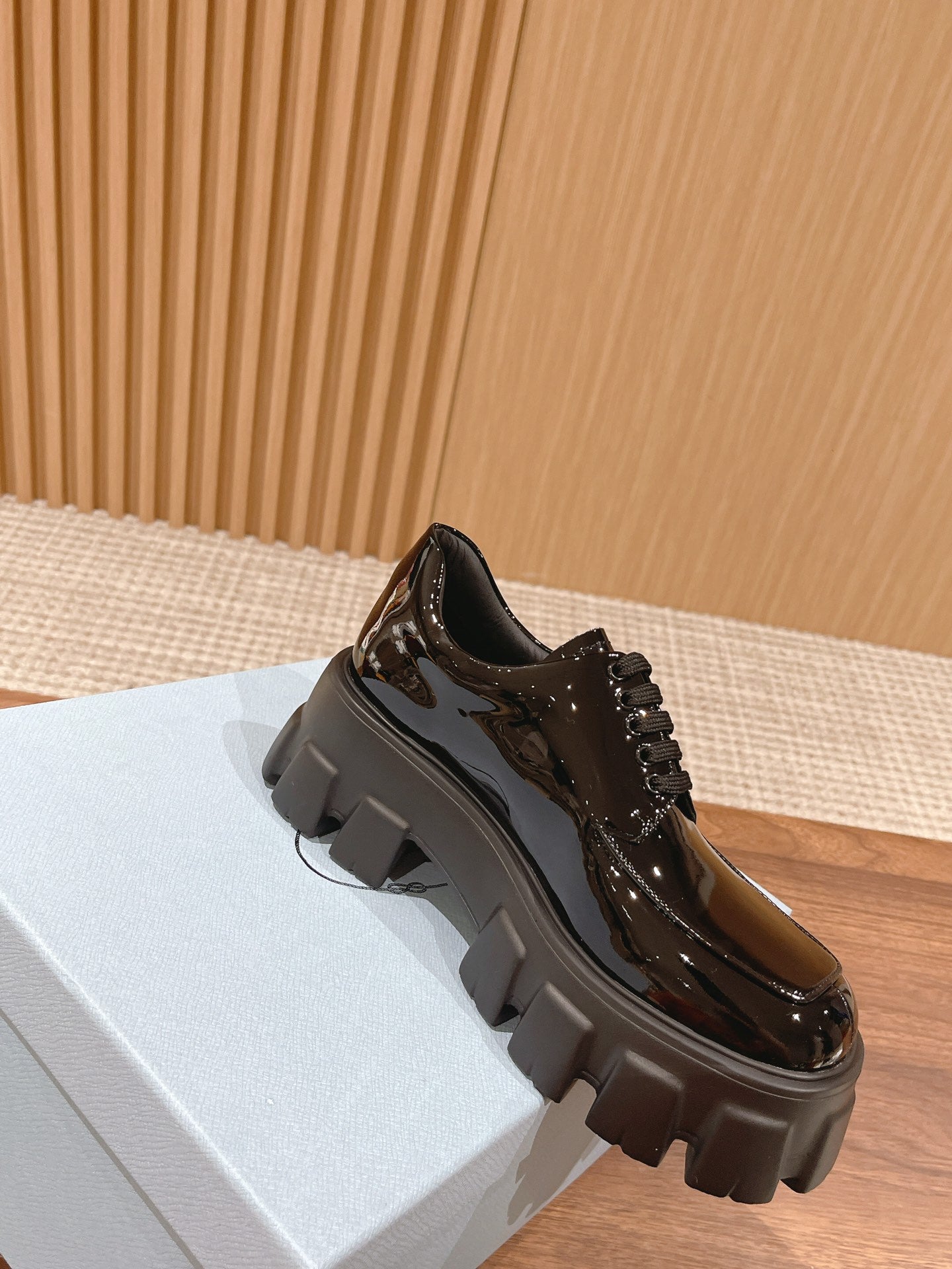 PRADA-012Shoes