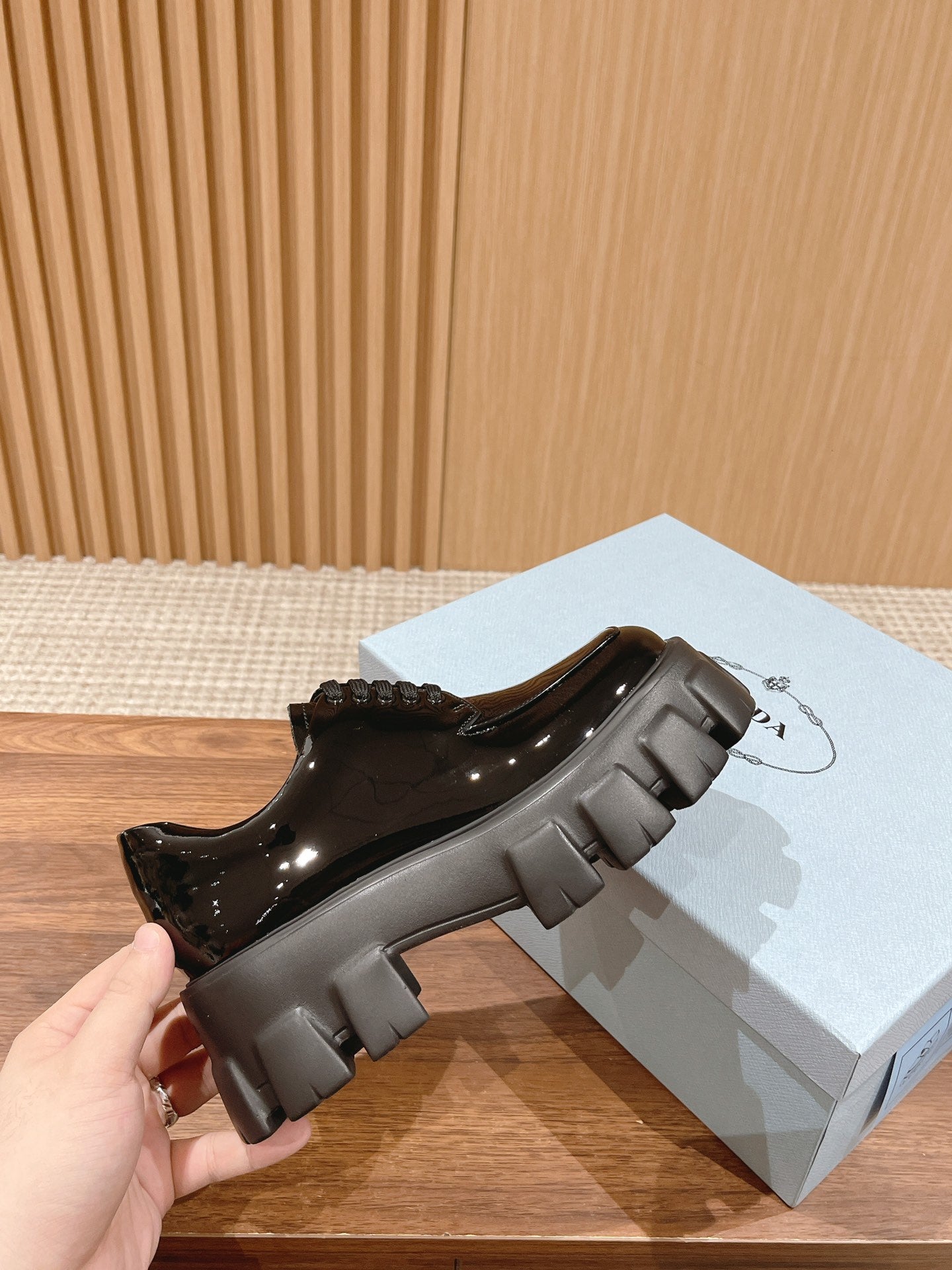 PRADA-012Shoes