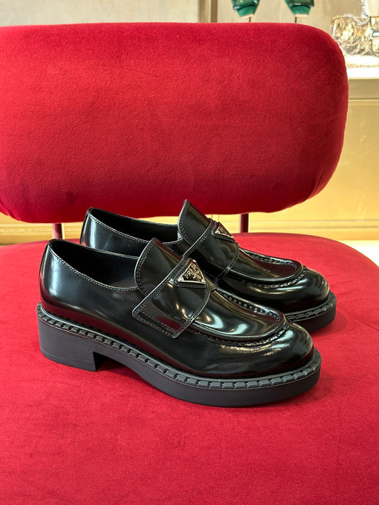PRADA-013Shoes