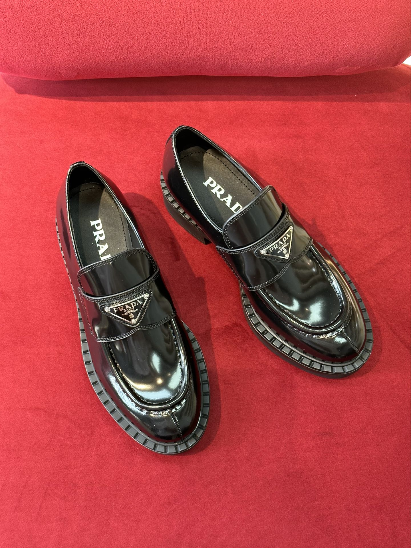 PRADA-013Shoes