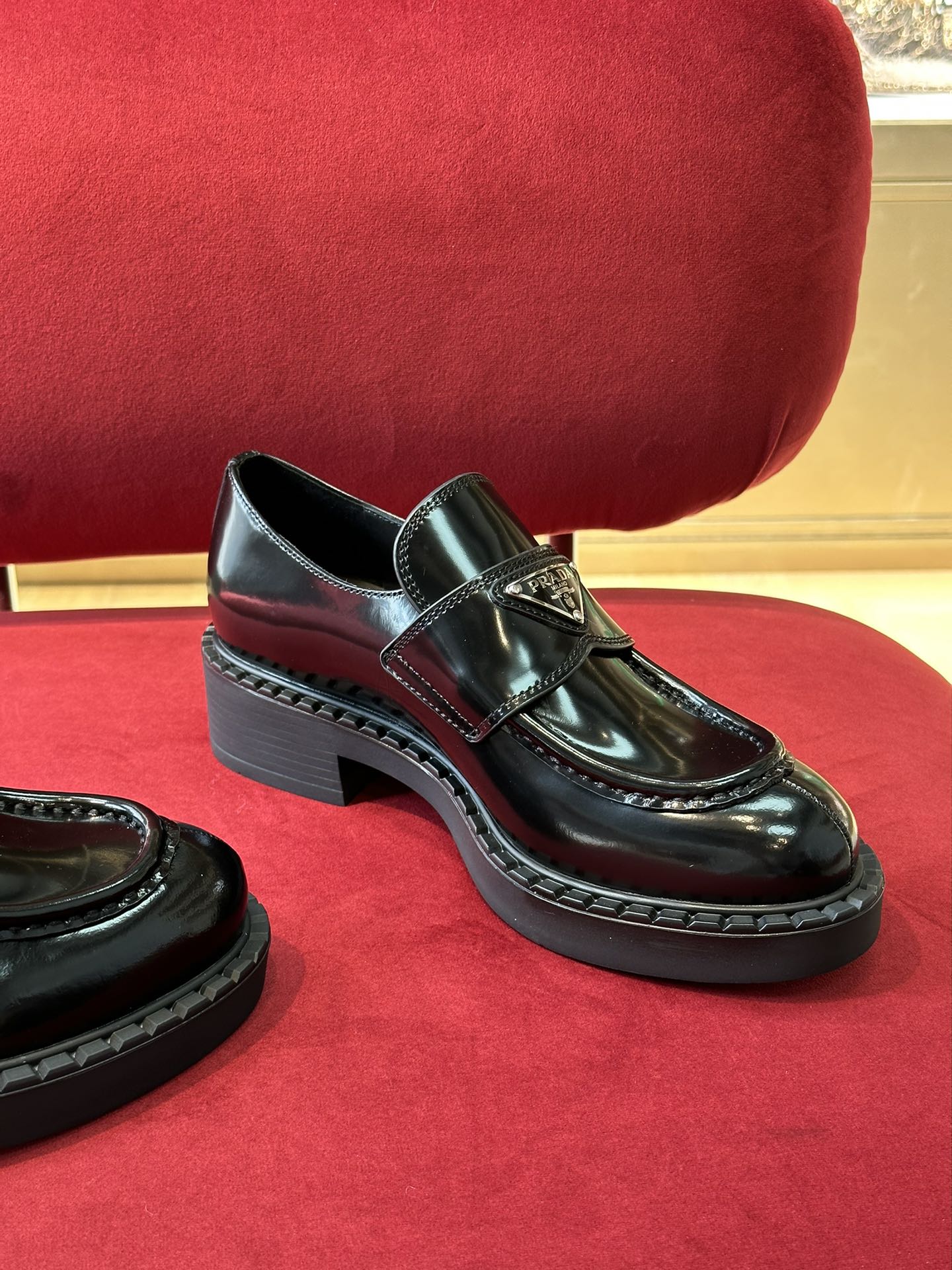PRADA-013Shoes