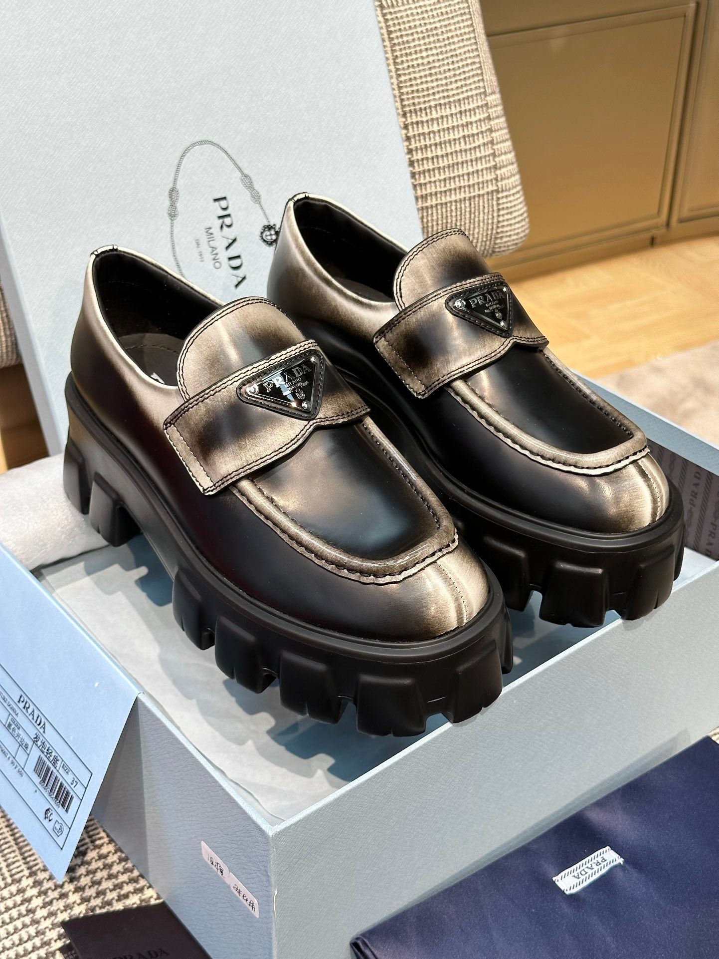PRADA-014Shoes