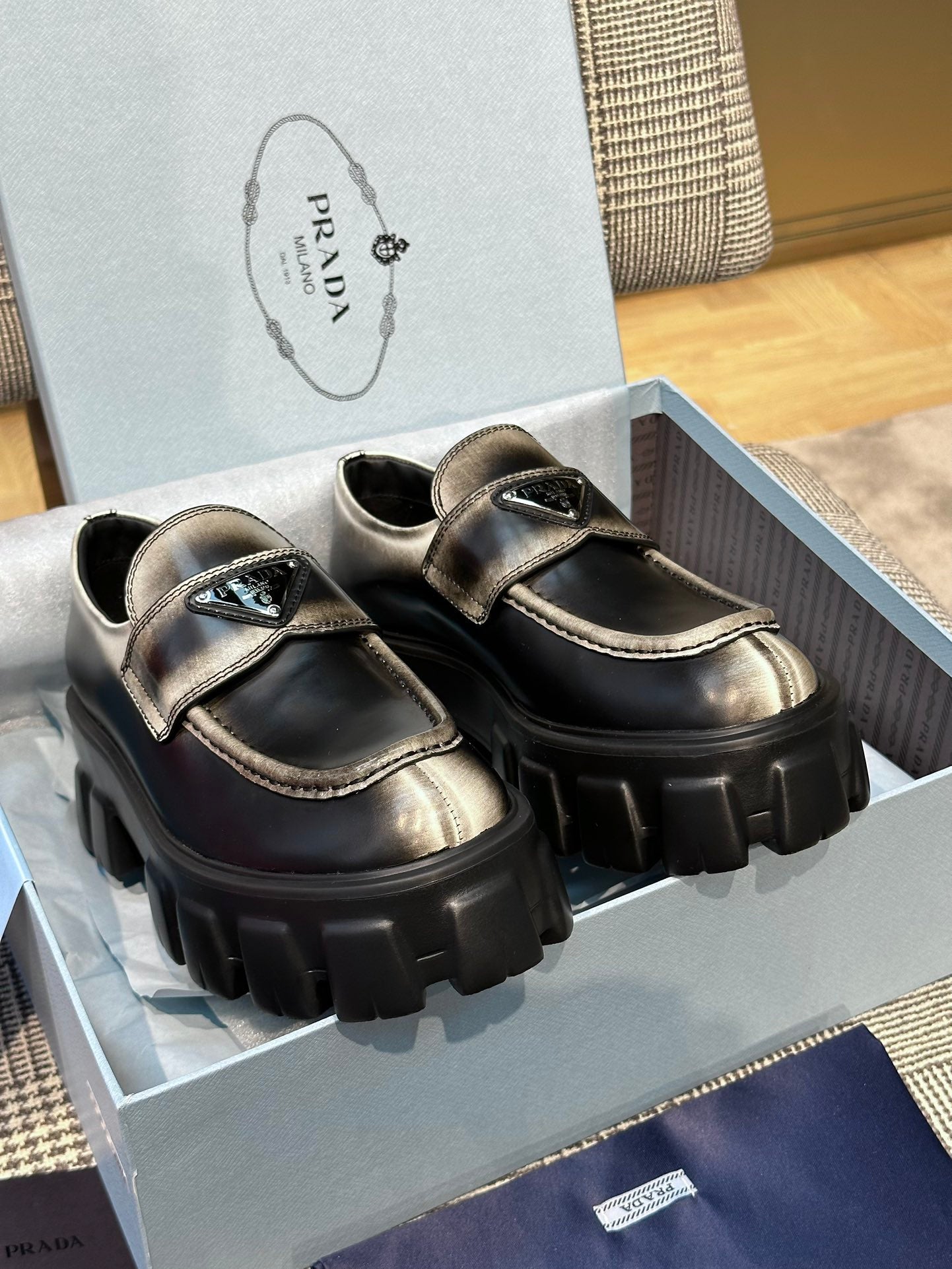 PRADA-014Shoes