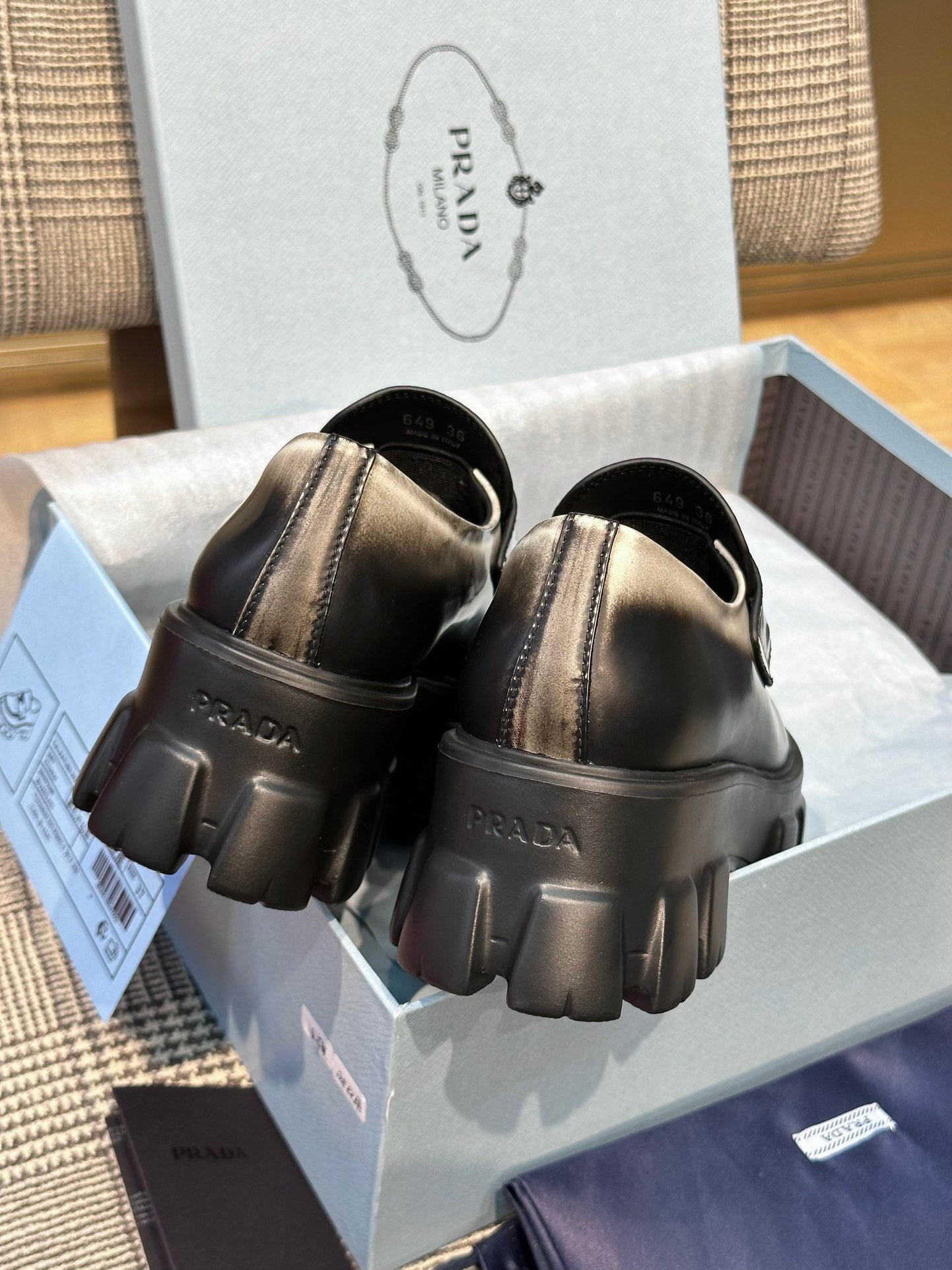 PRADA-014Shoes