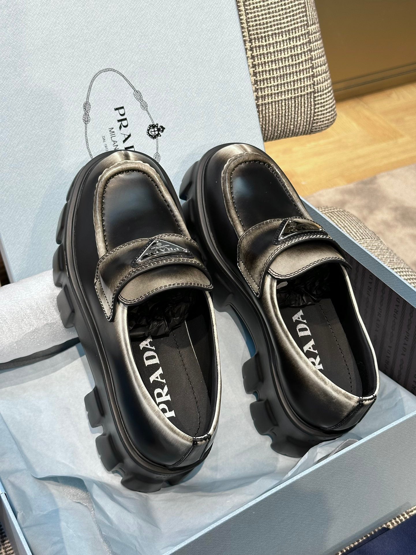 PRADA-014Shoes