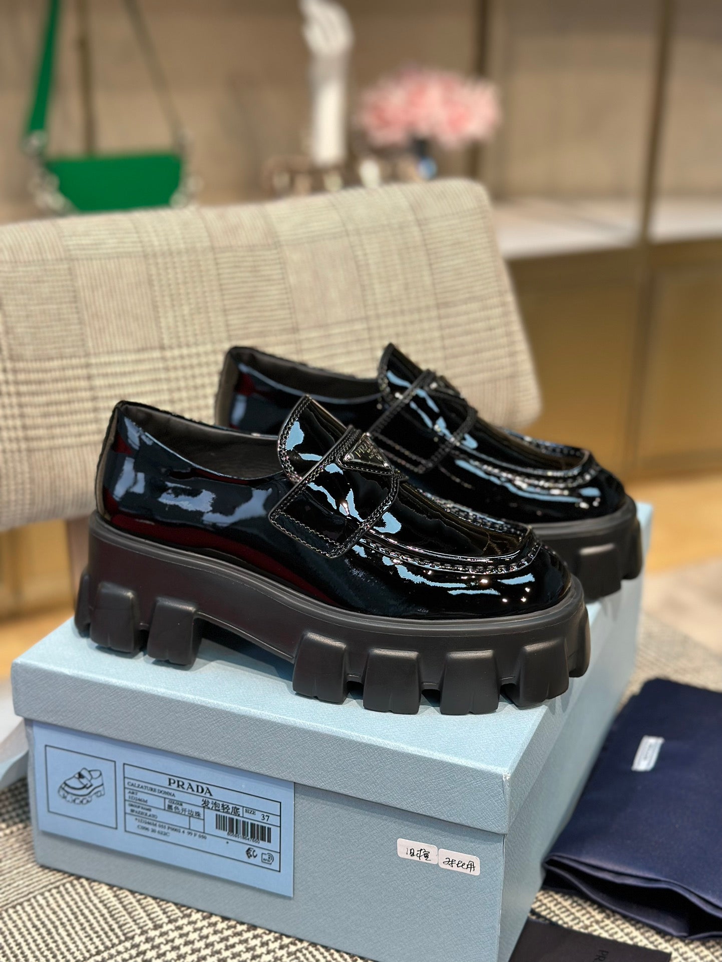 PRADA-015Shoes