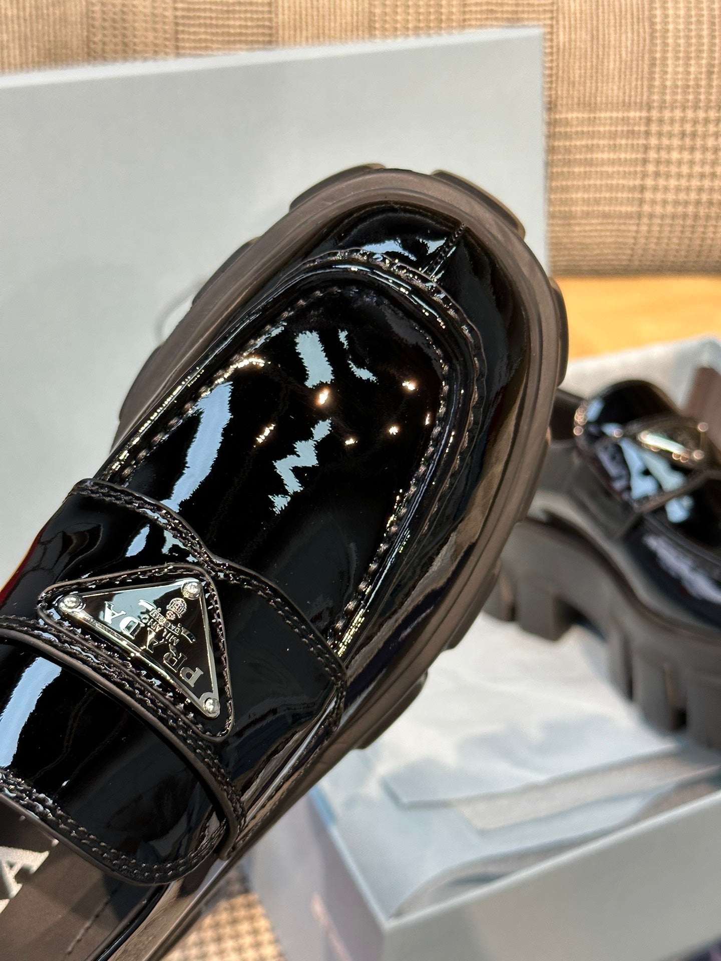PRADA-015Shoes