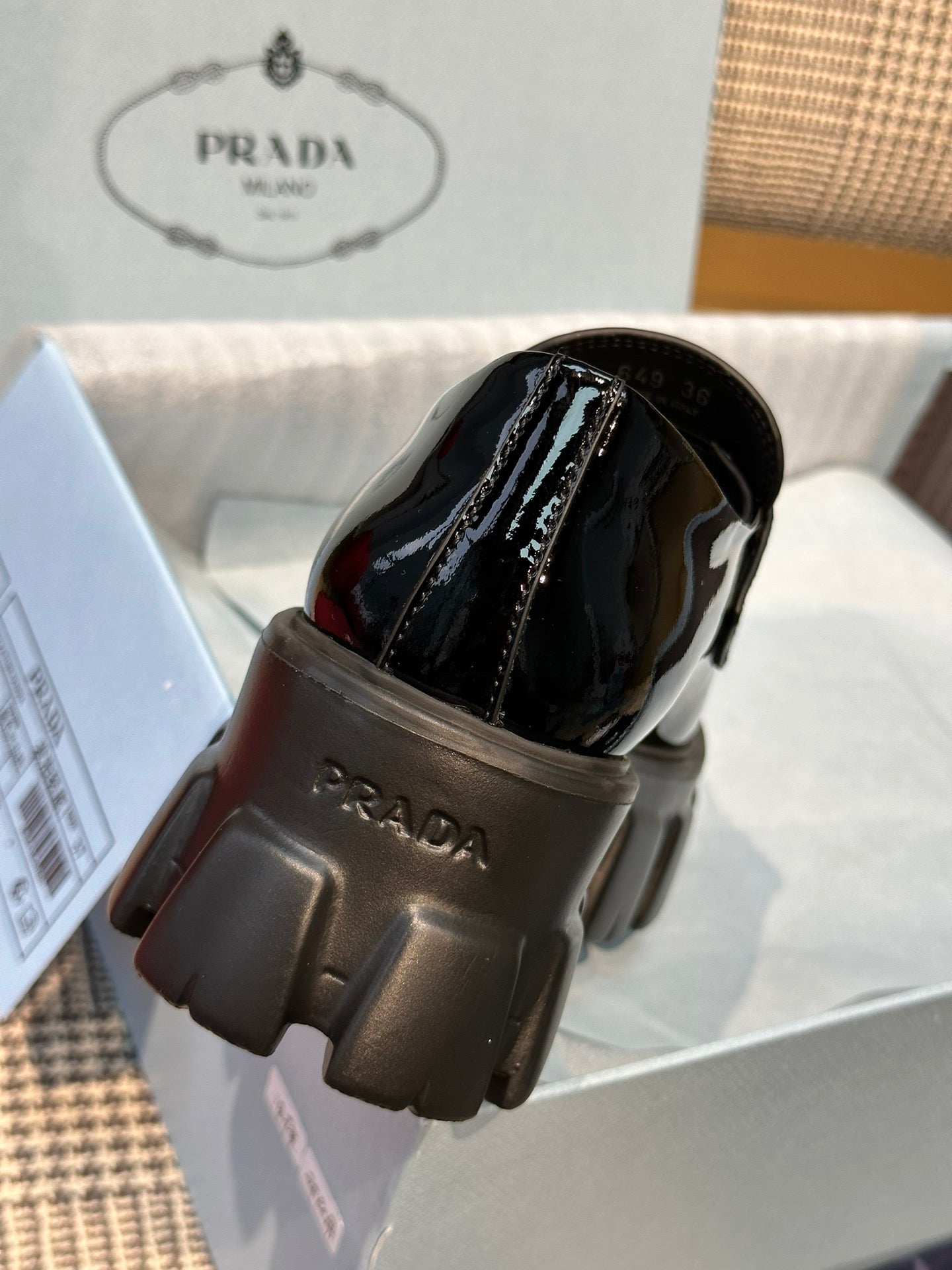 PRADA-015Shoes