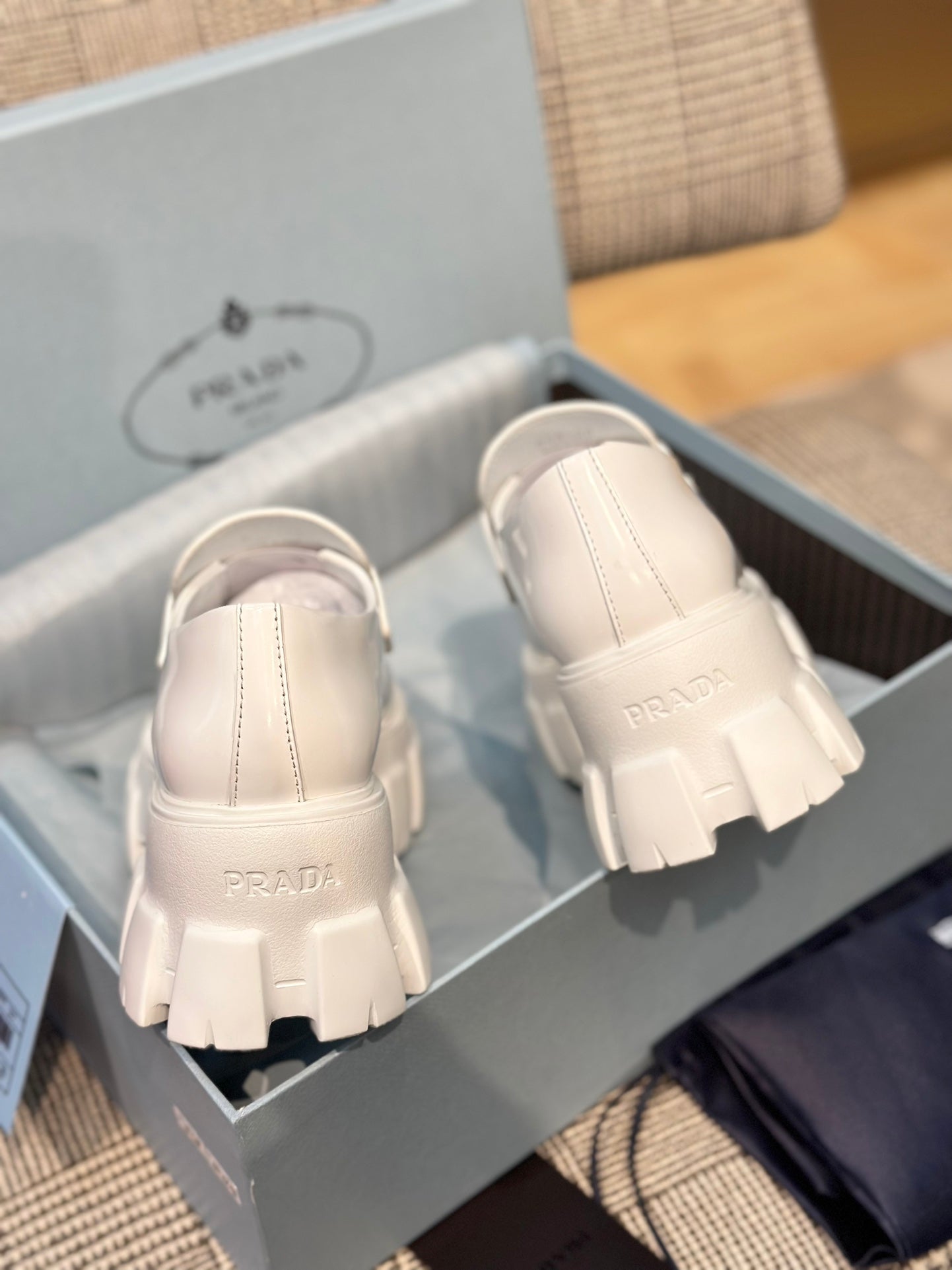 PRADA-016Shoes
