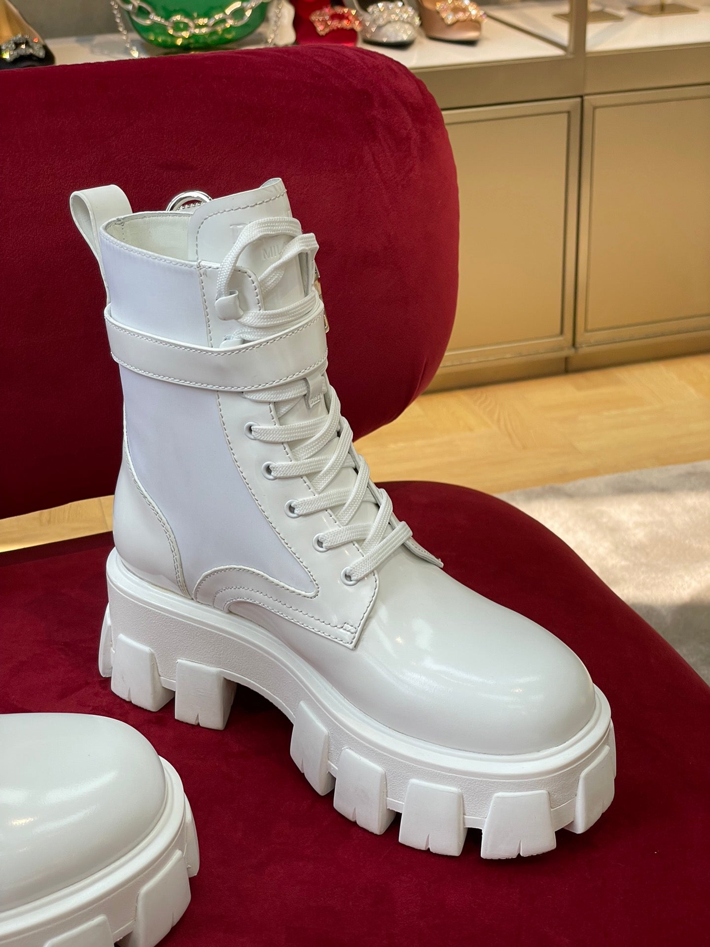 PRADA-019Shoes