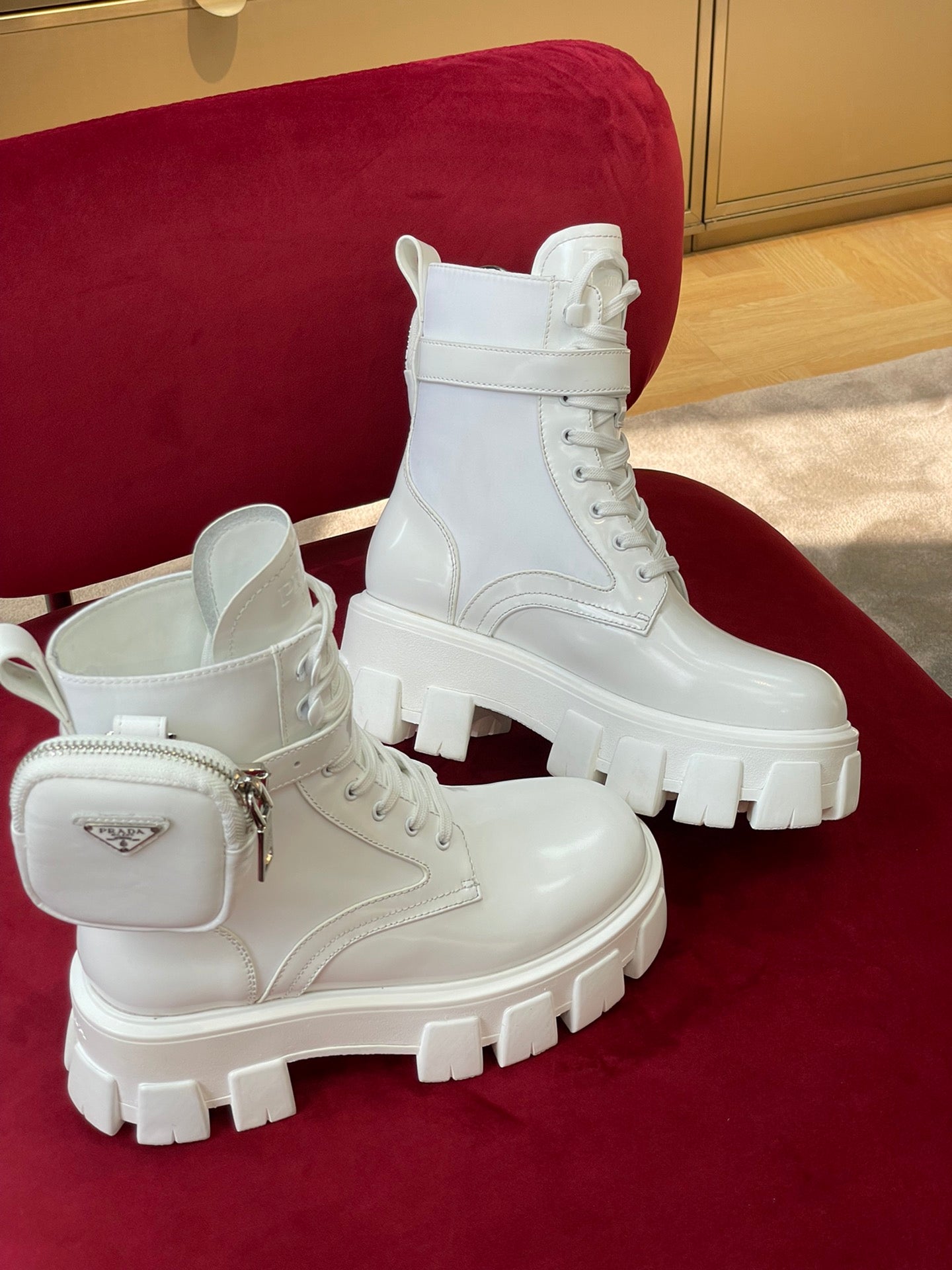 PRADA-019Shoes