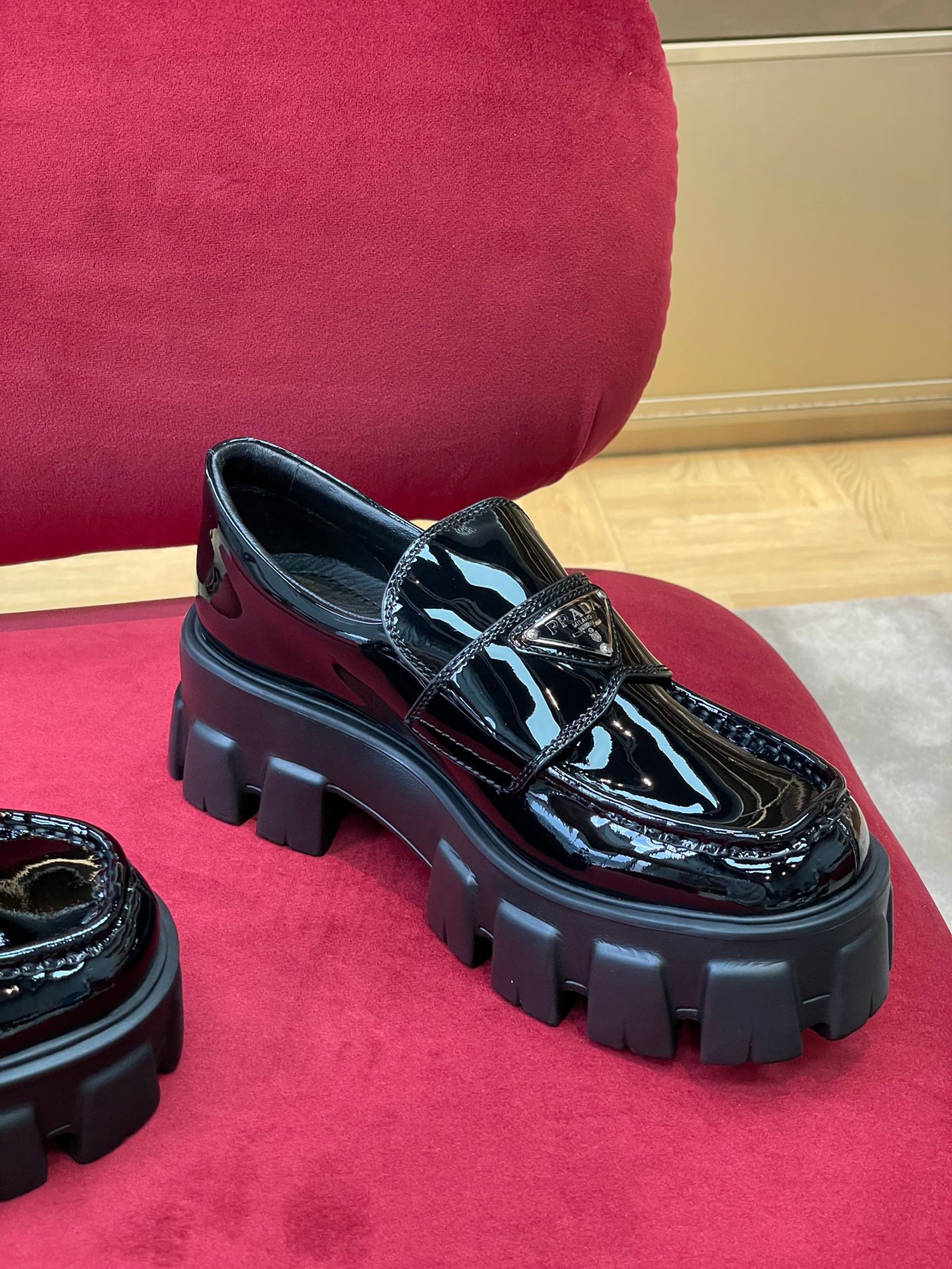 PRADA-021Shoes