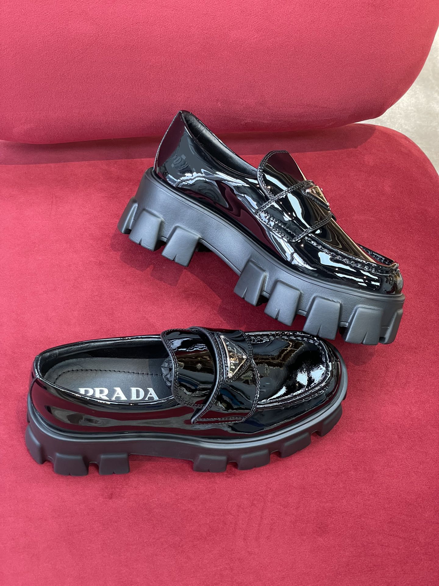 PRADA-021Shoes
