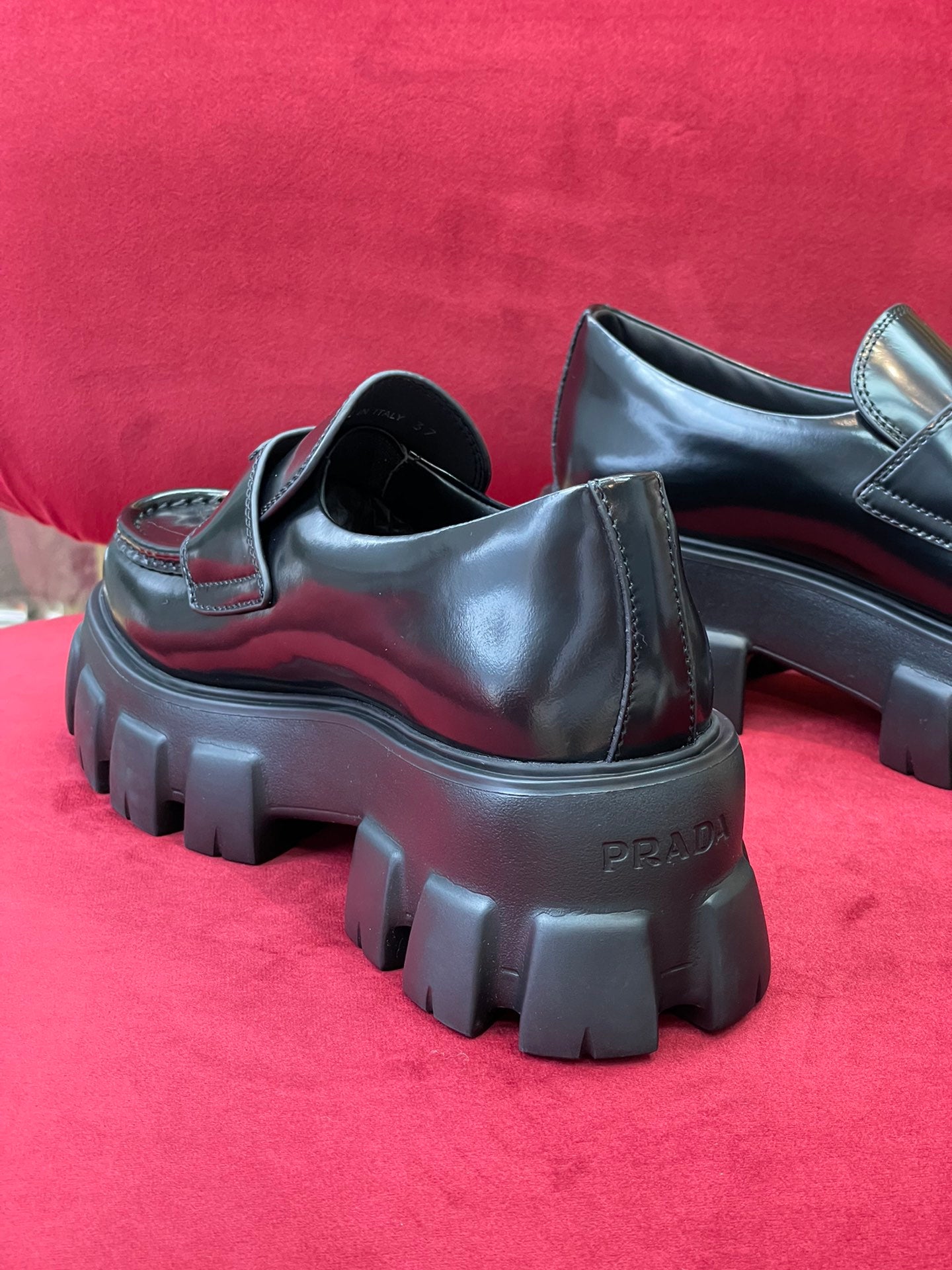 PRADA-022Shoes