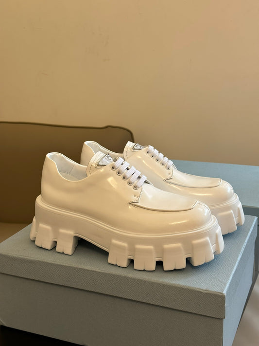 PRADA-023Shoes
