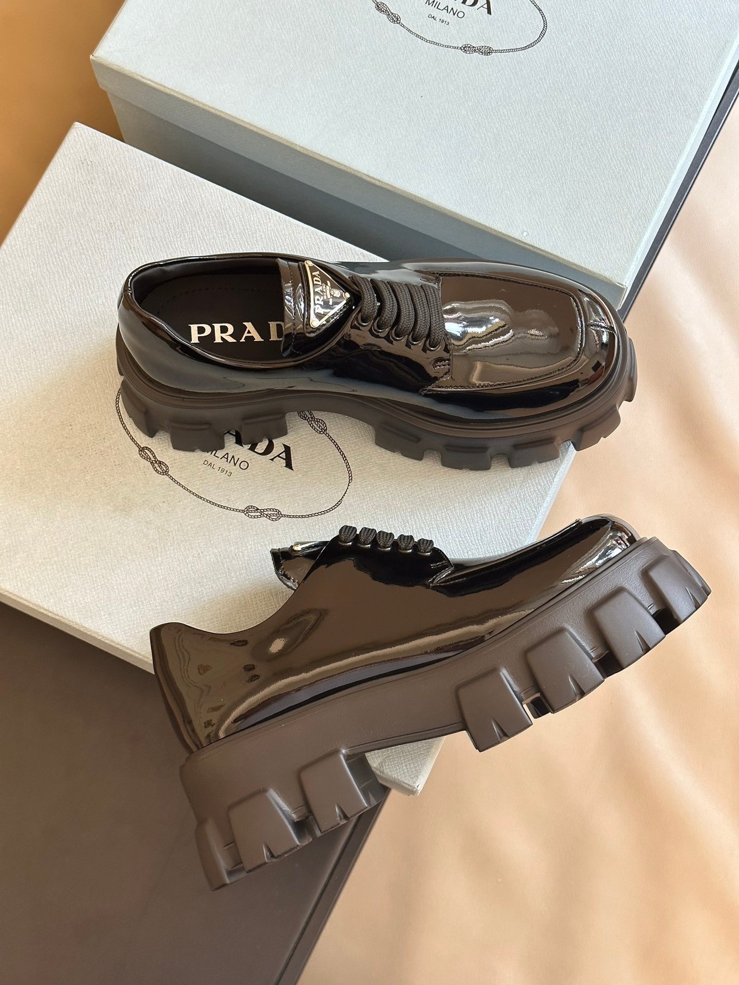 PRADA-025Shoes