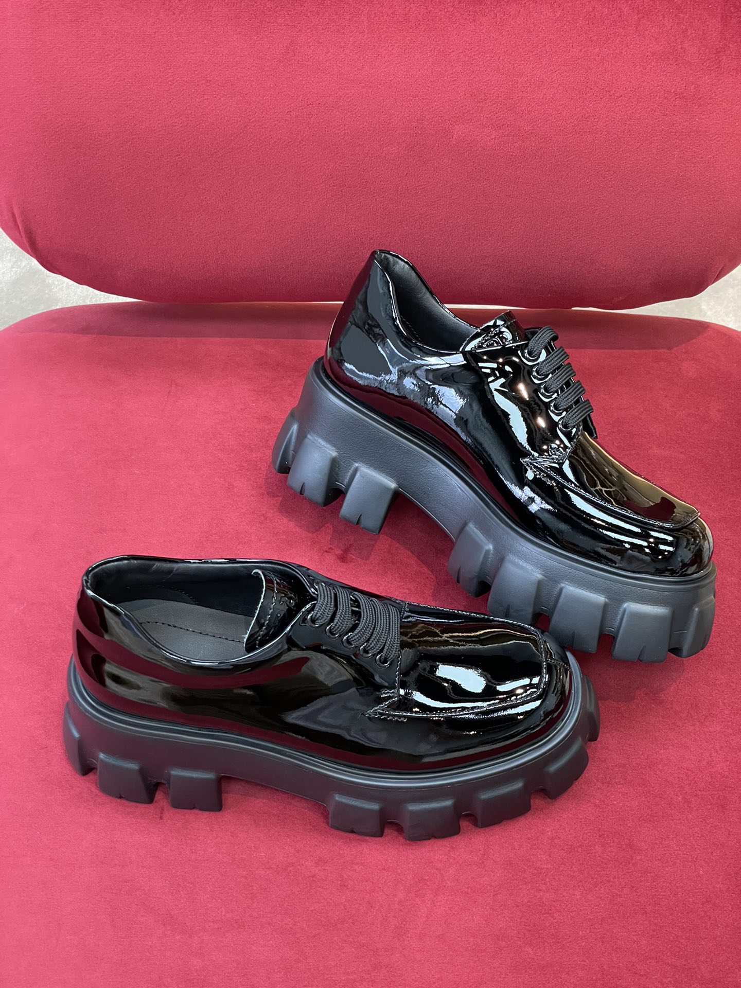 PRADA-027Shoes