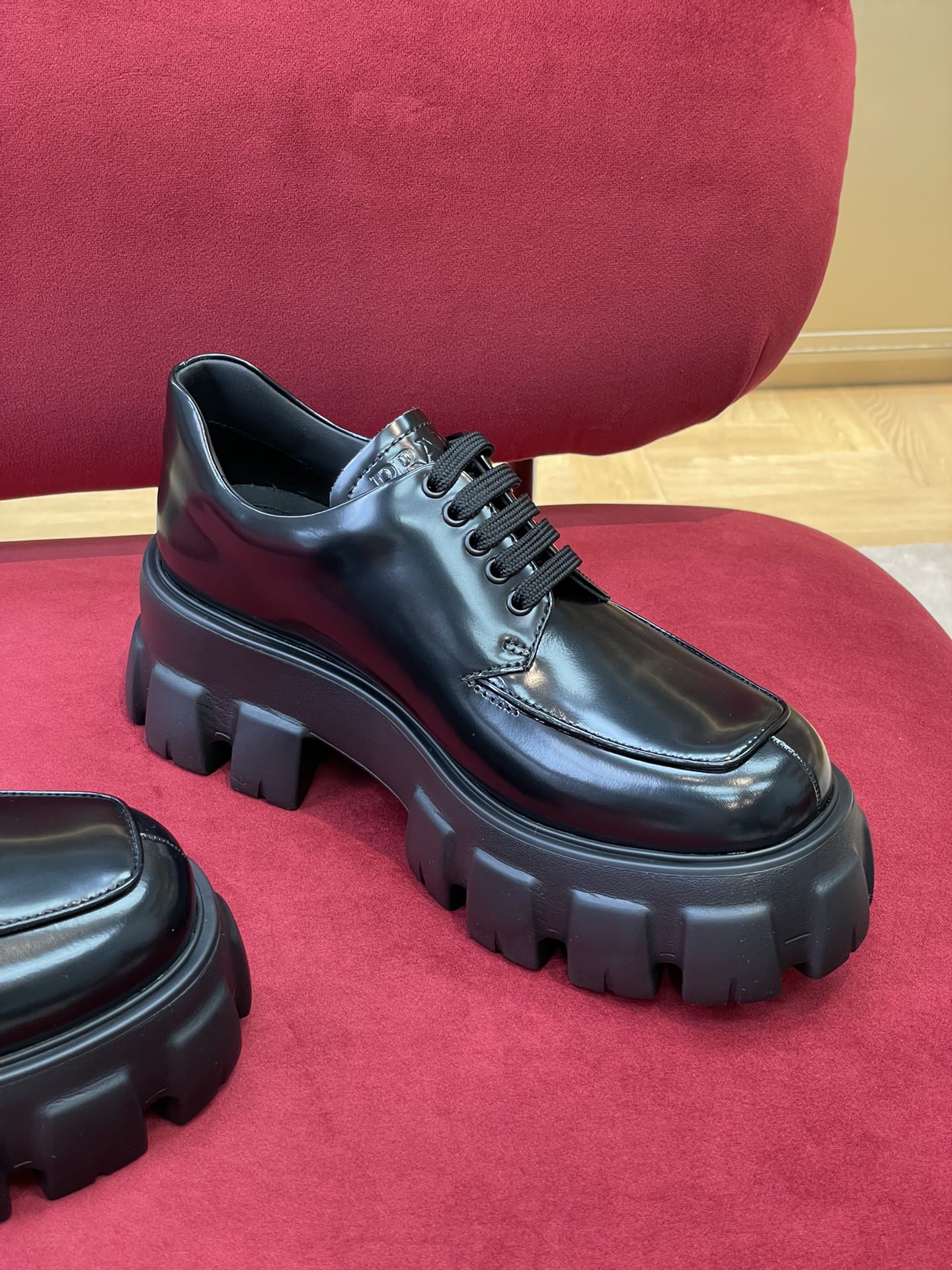 PRADA-028Shoes