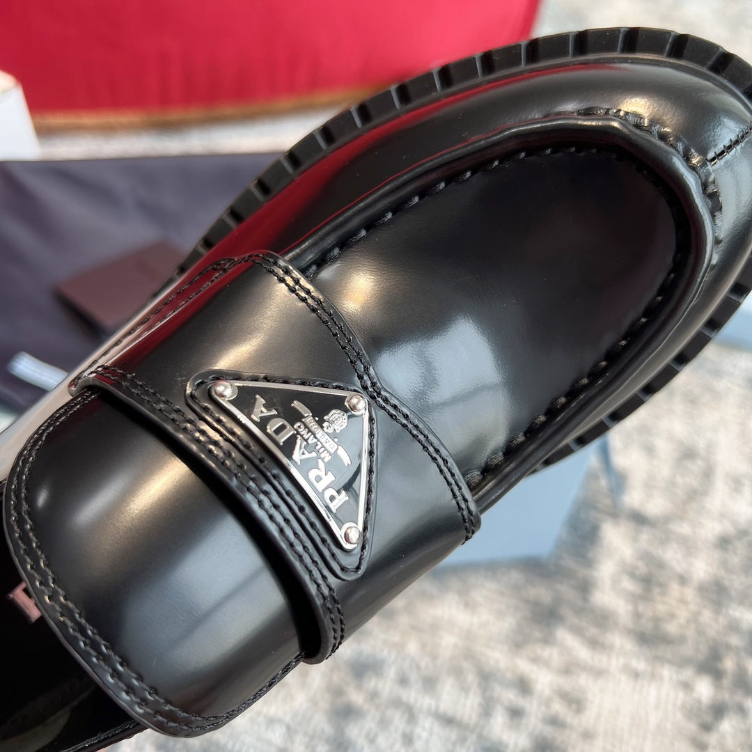 PRADA-032Shoes
